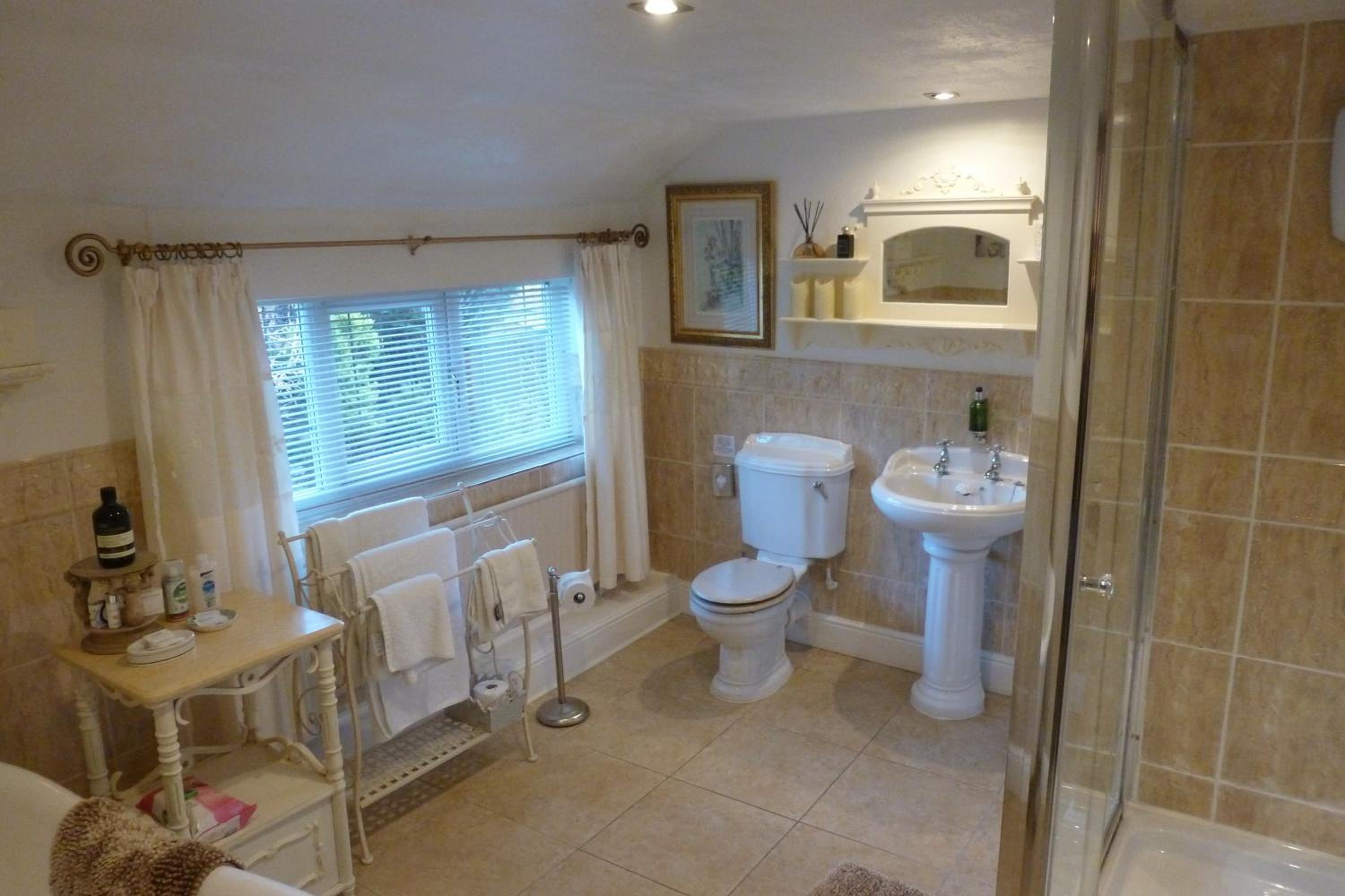 Deluxe King Room photo 3
