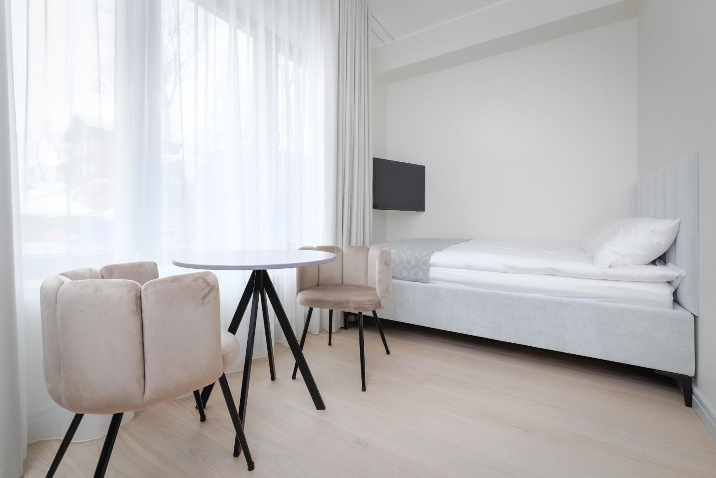 One-Bedroom Apartment - Photo 13