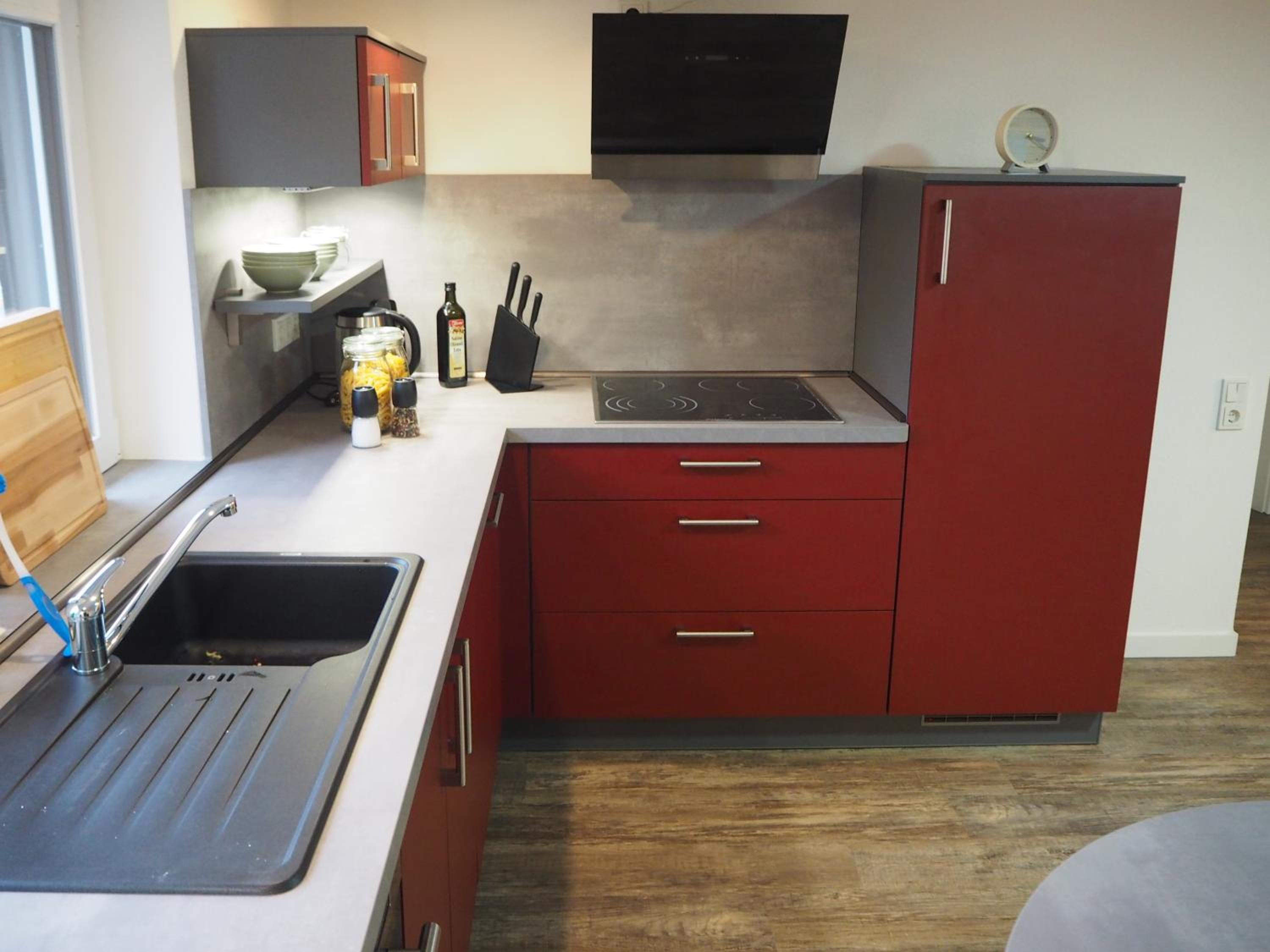 One-Bedroom Apartment - Photo 8