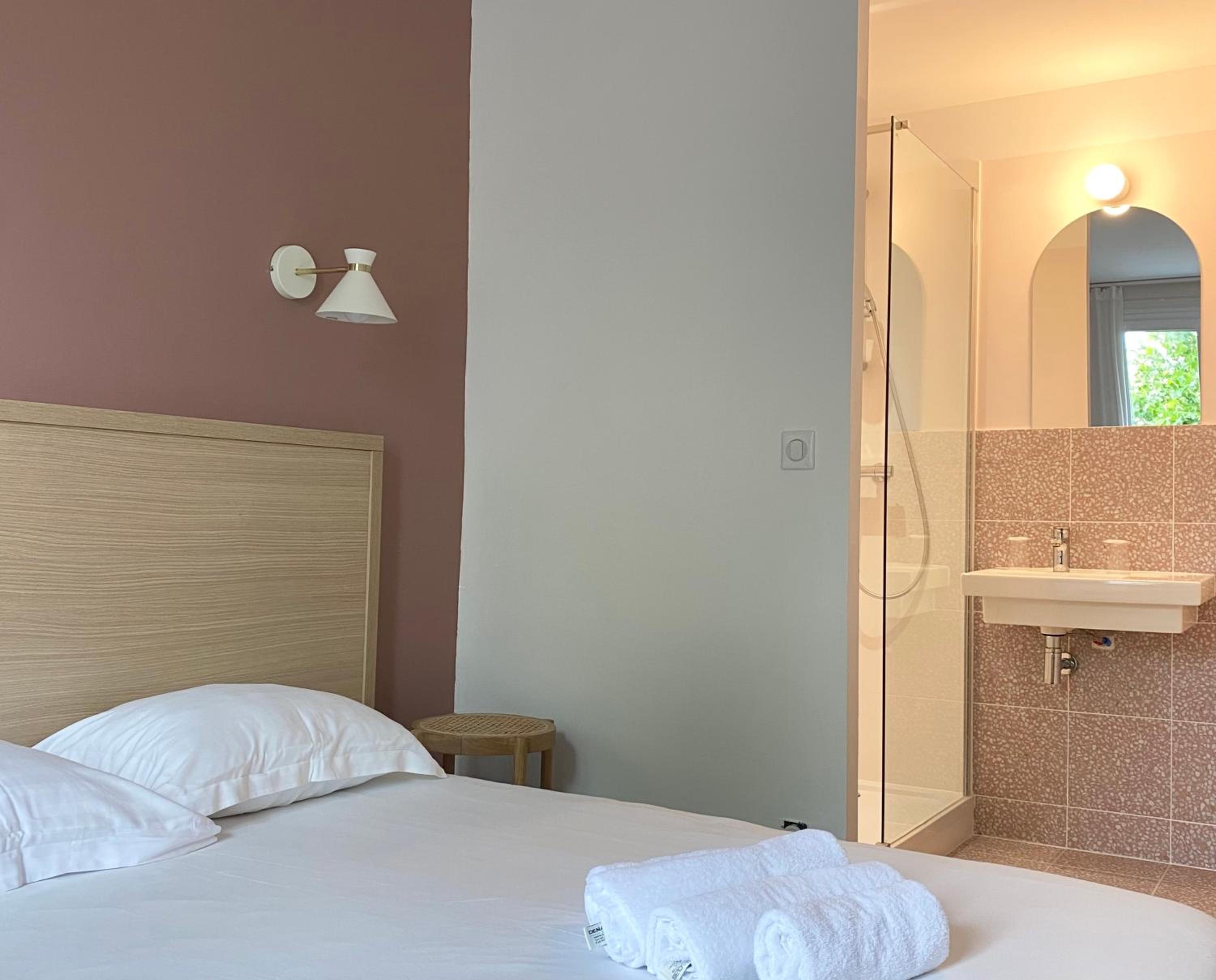 Cozy Double Room - Photo 12