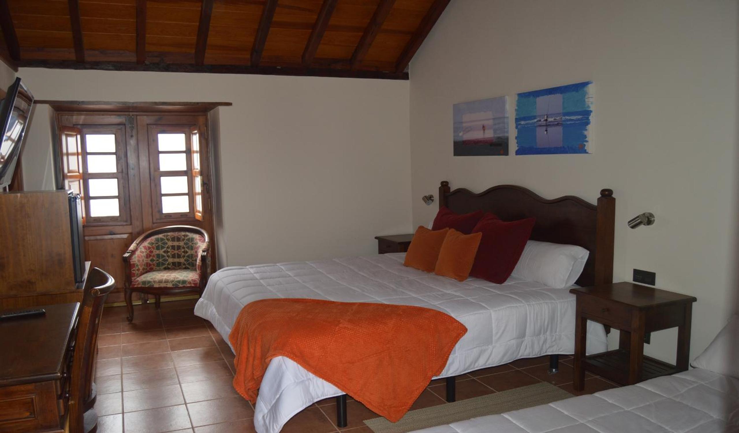 Triple Room - Photo 5
