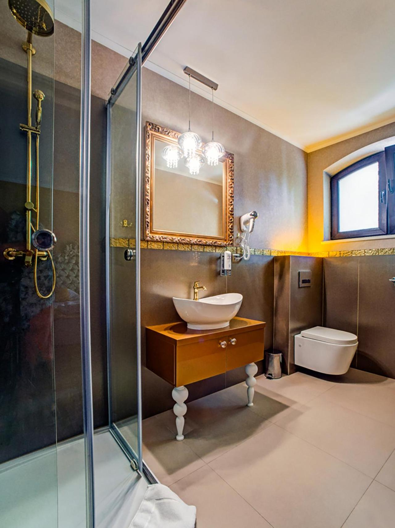 Triple Room with Balcony - Photo 4