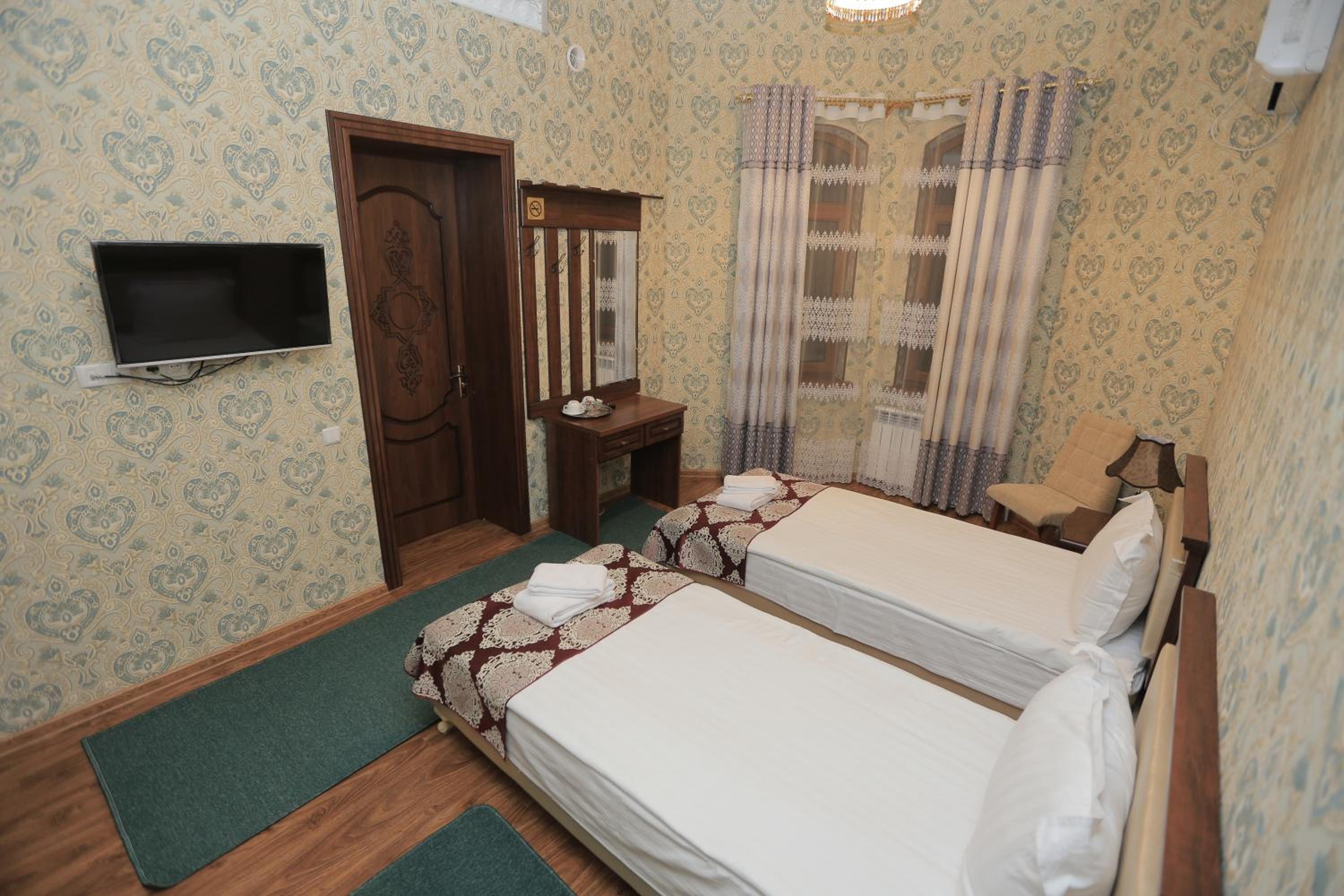 Standard Twin Room with Garden View