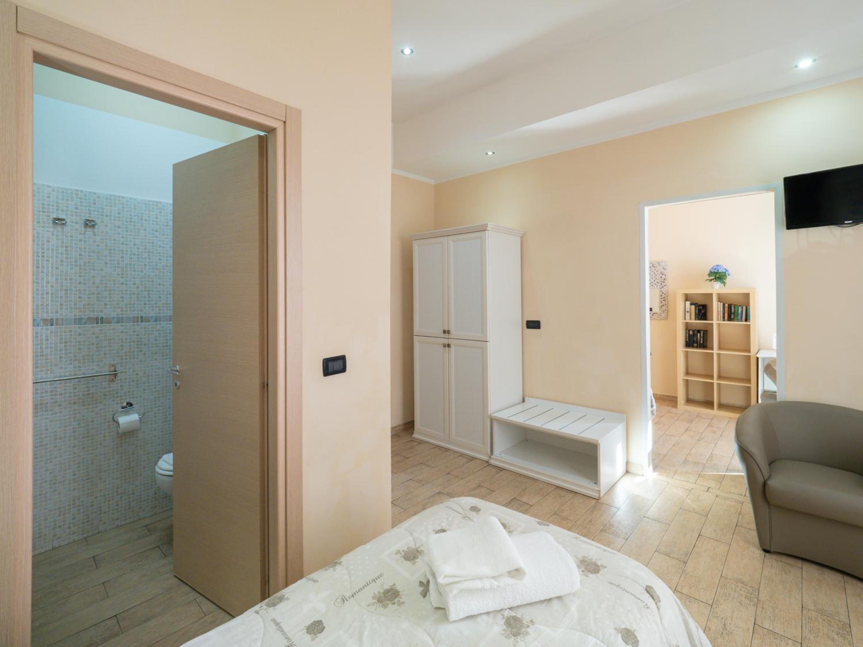 Room with Balcony, Private Bathroom and City View