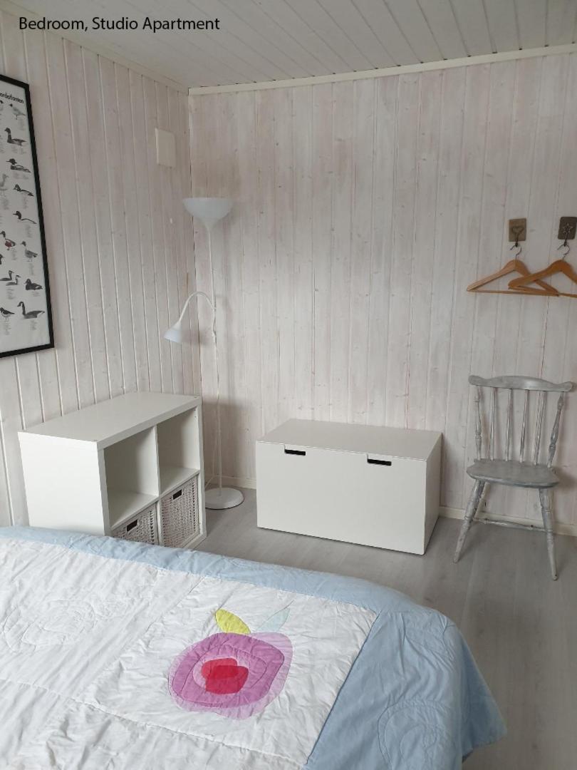 One-Bedroom Apartment - Photo 1