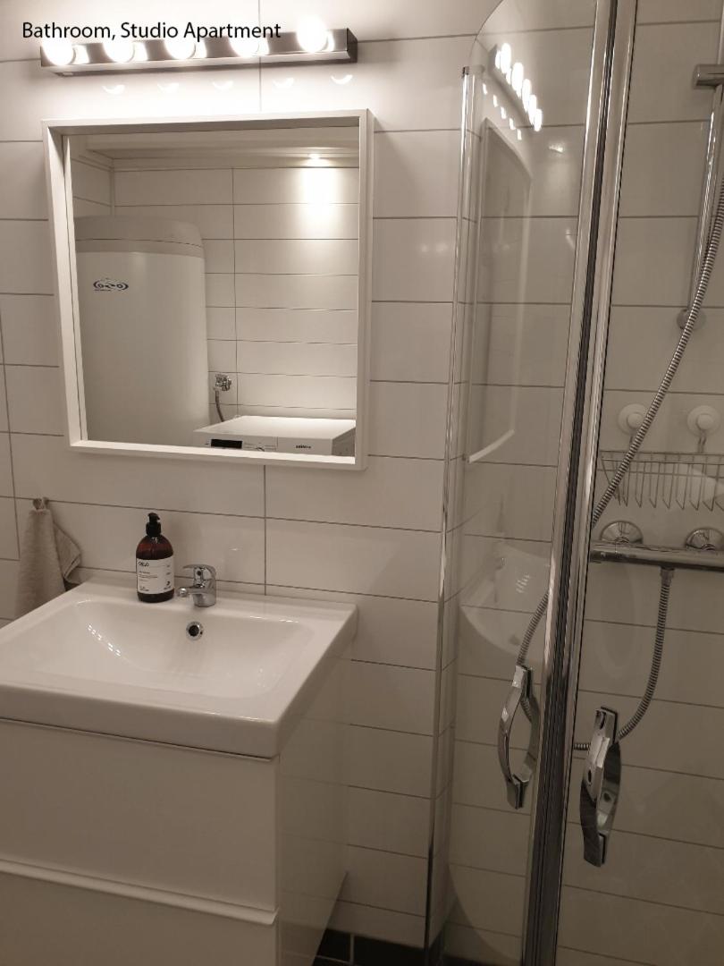 One-Bedroom Apartment - Photo 12