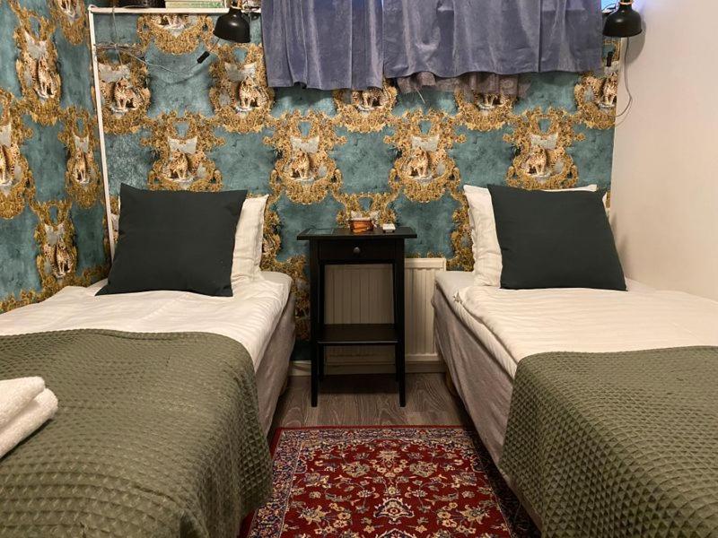 Twin Room with Shared Bathroom