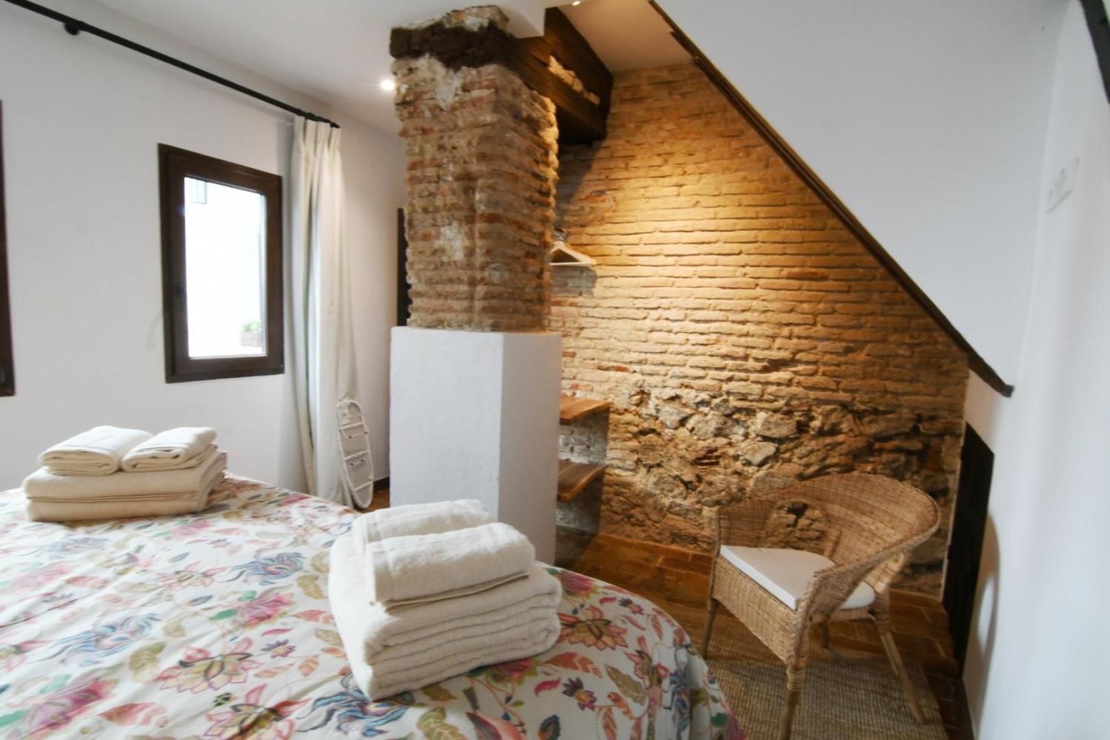 One-Bedroom Apartment - Photo 17