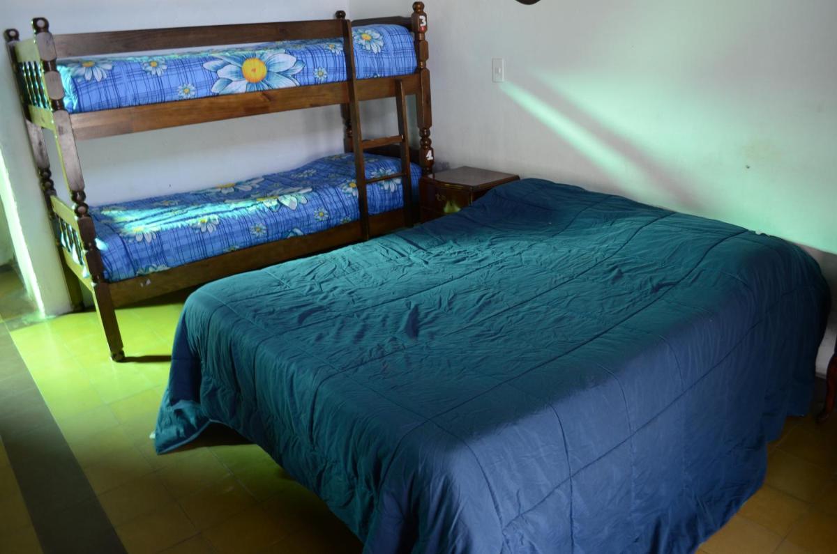Quadruple Room with Private Bathroom photo 1