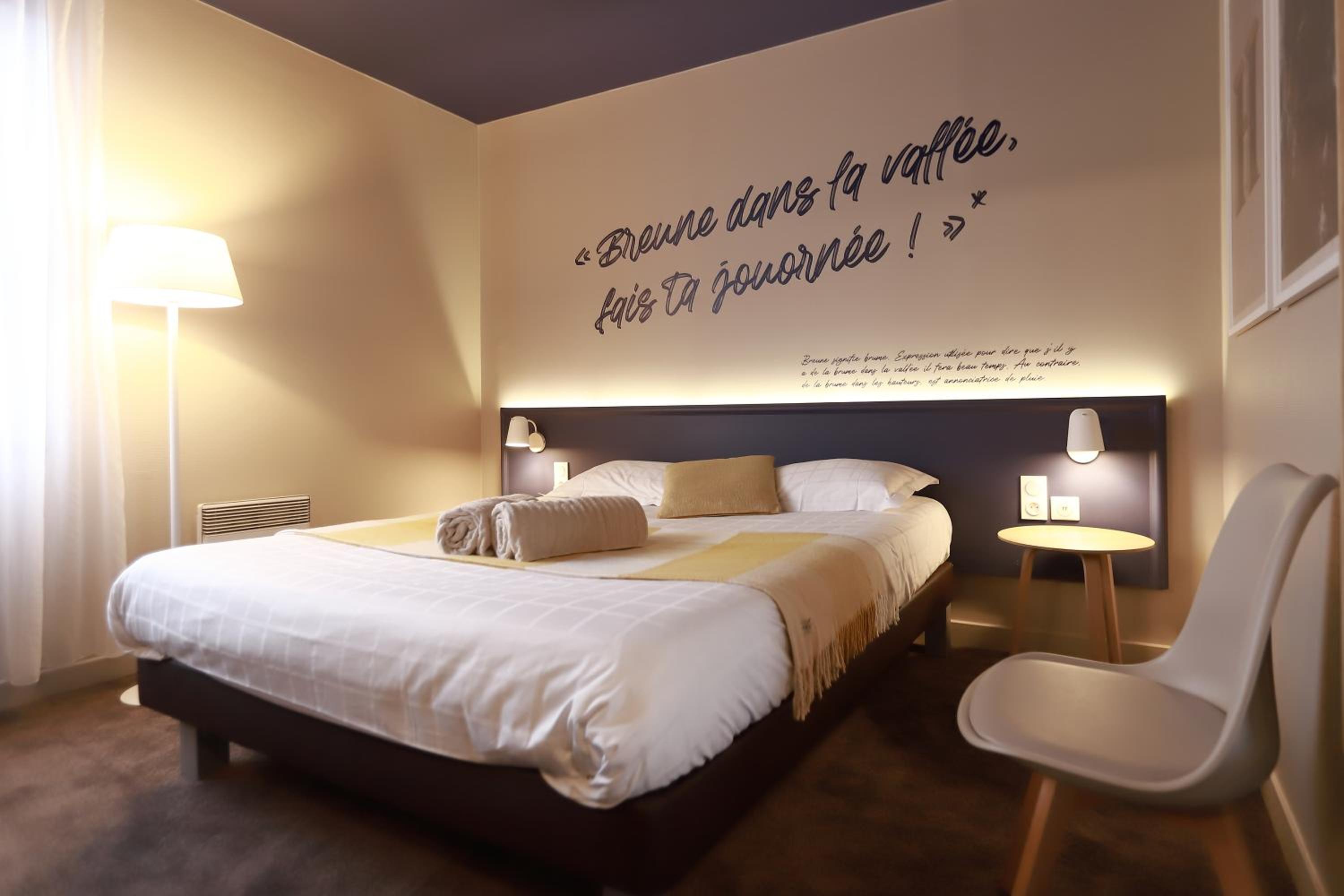 Double Room - Photo 2