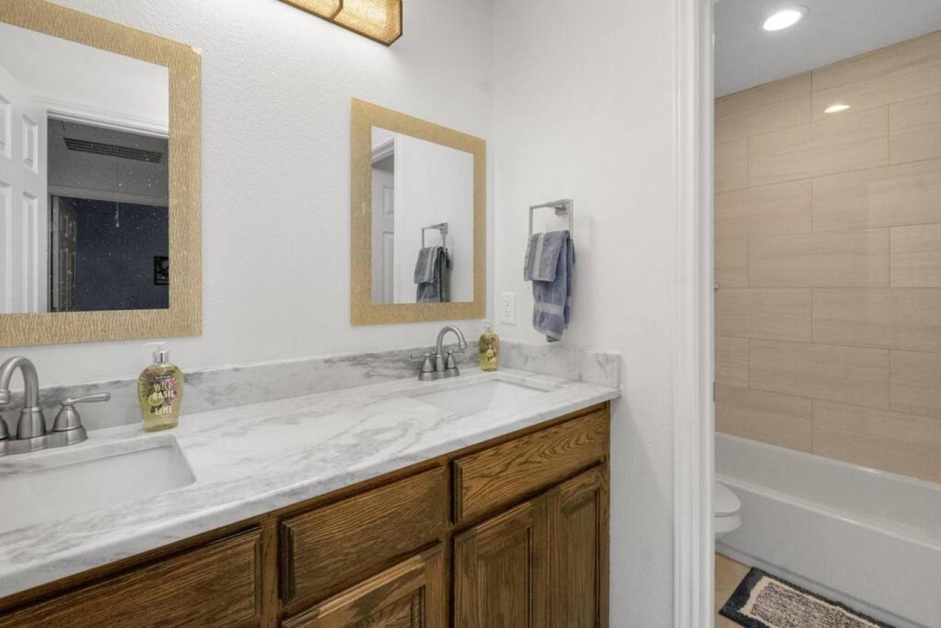 Four-Bedroom House - Photo 13
