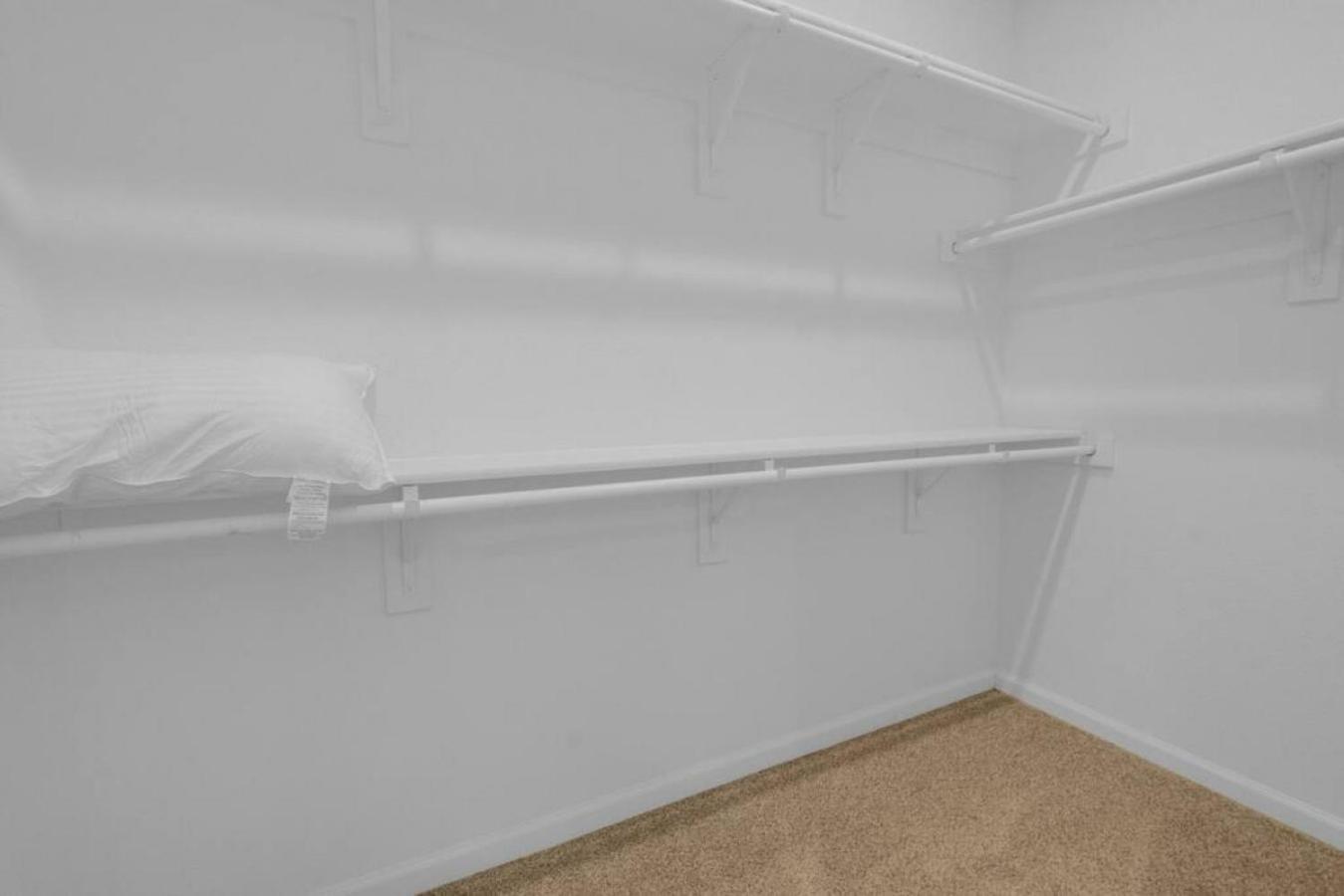 Four-Bedroom House - Photo 16
