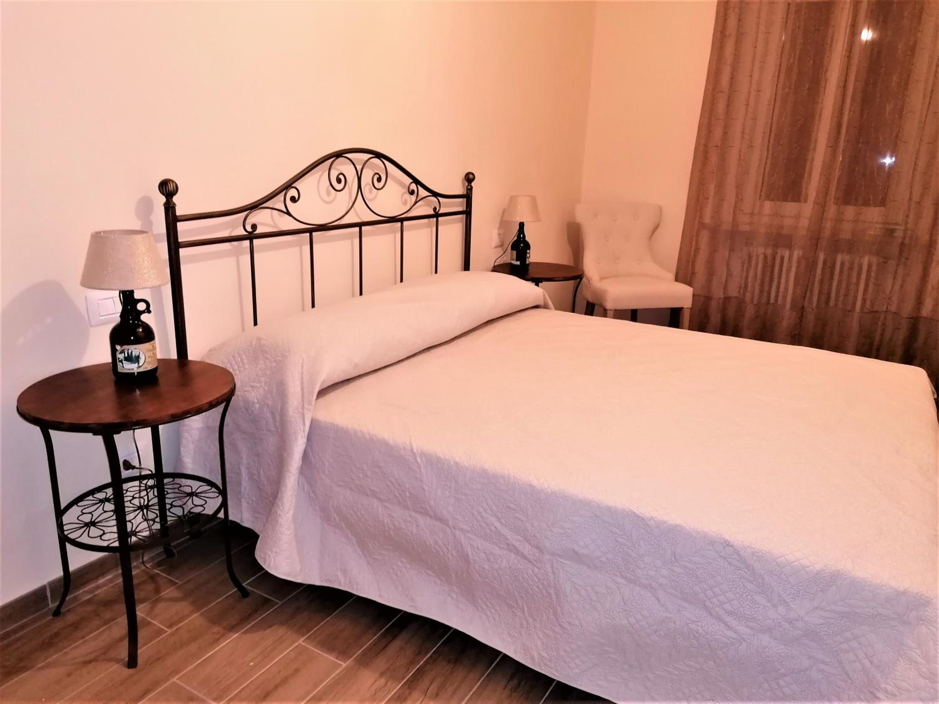 Double Room with Private External Bathroom photo 1