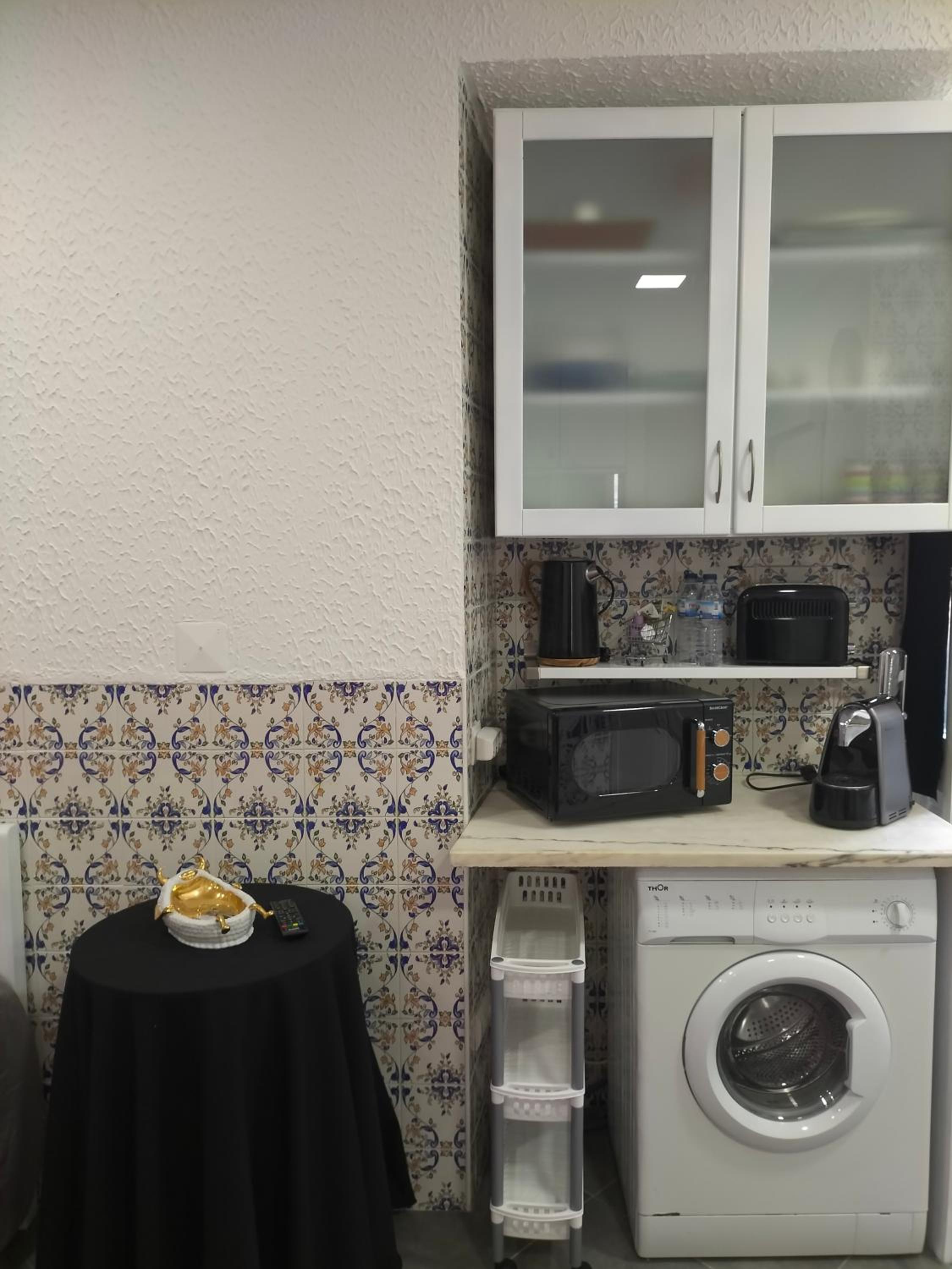 One-Bedroom House - Photo 11