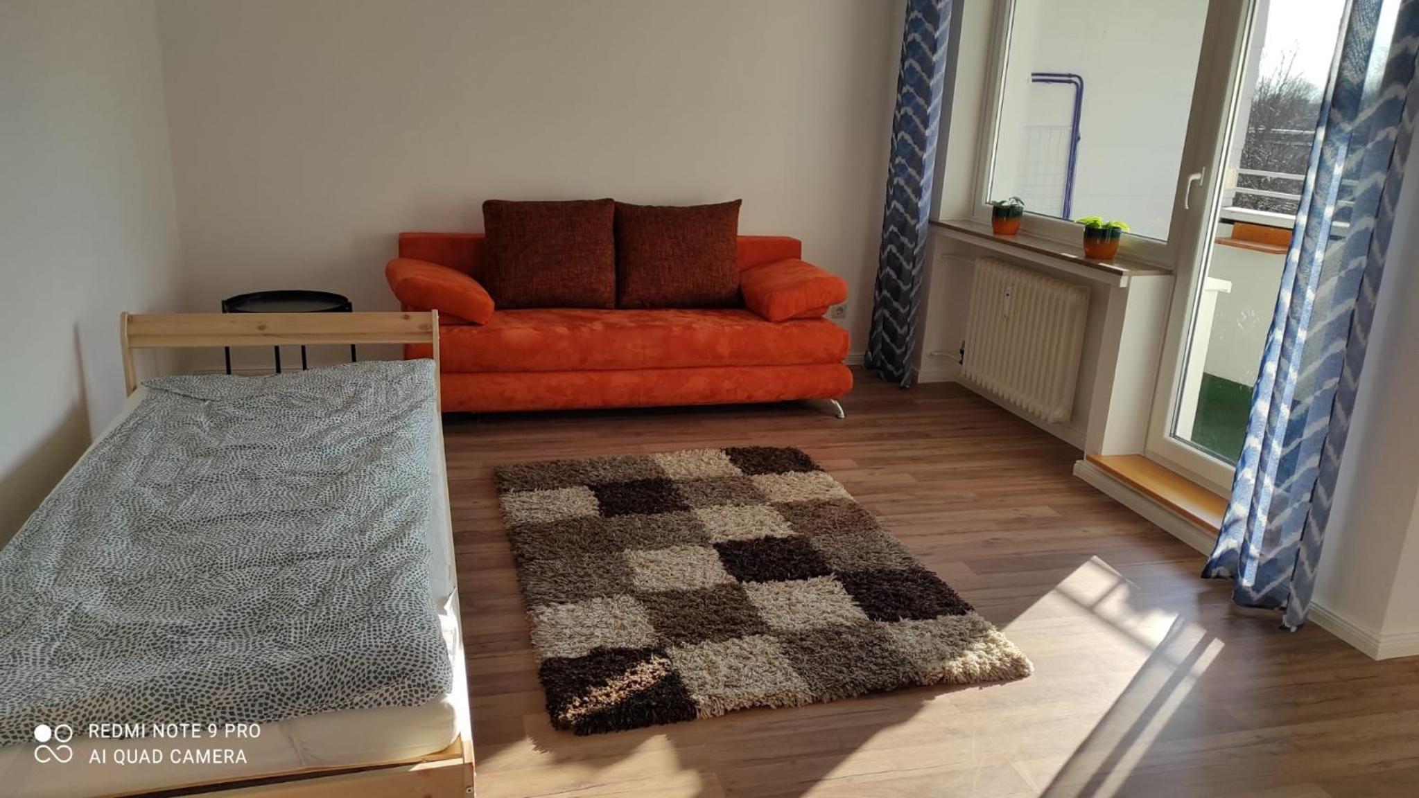 One-Bedroom Apartment - Photo 1