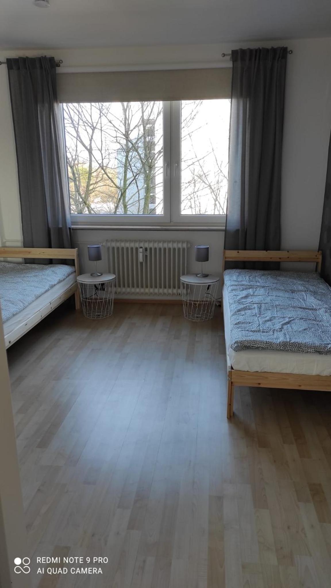 One-Bedroom Apartment - Photo 3