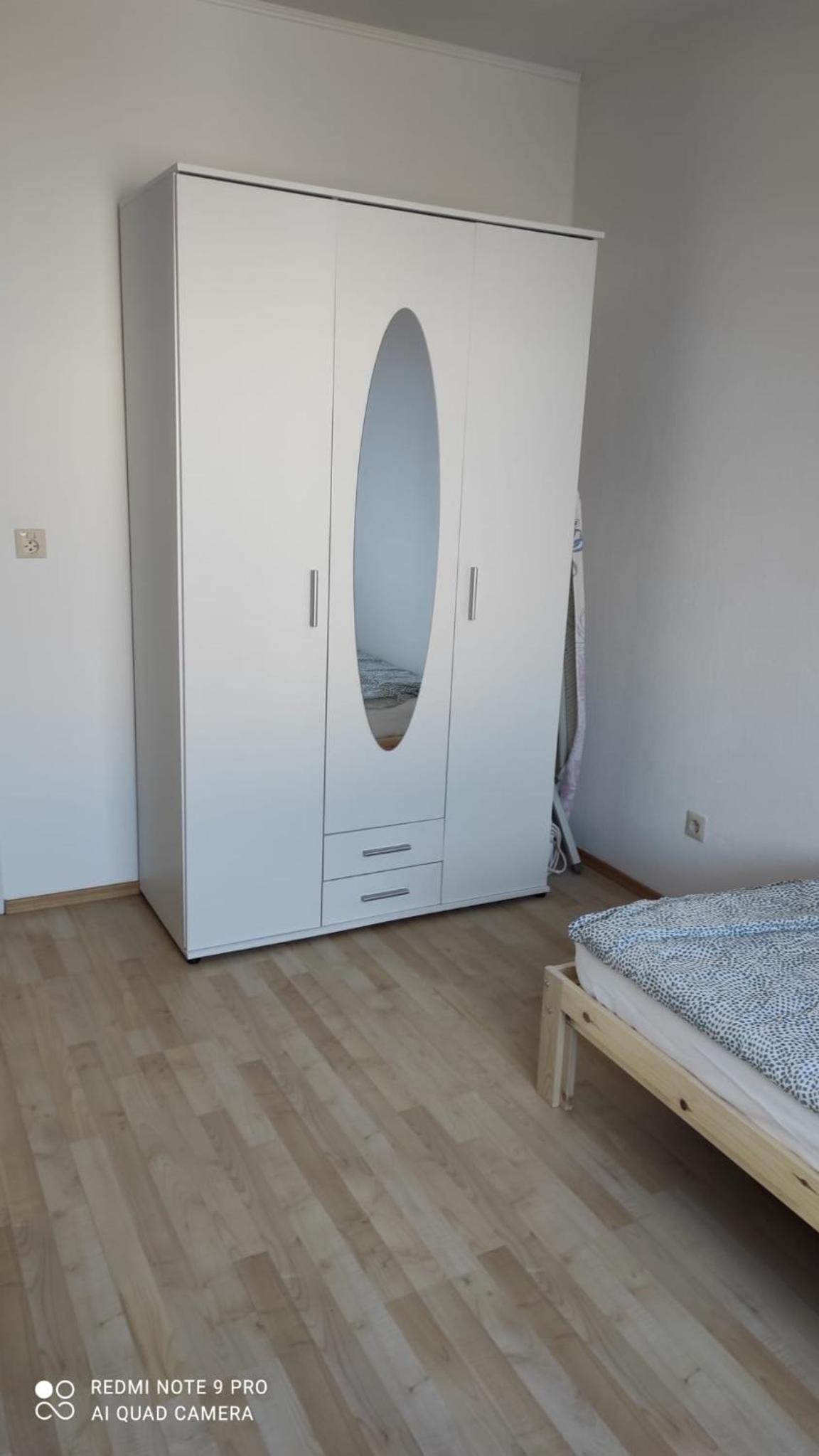 One-Bedroom Apartment - Photo 10