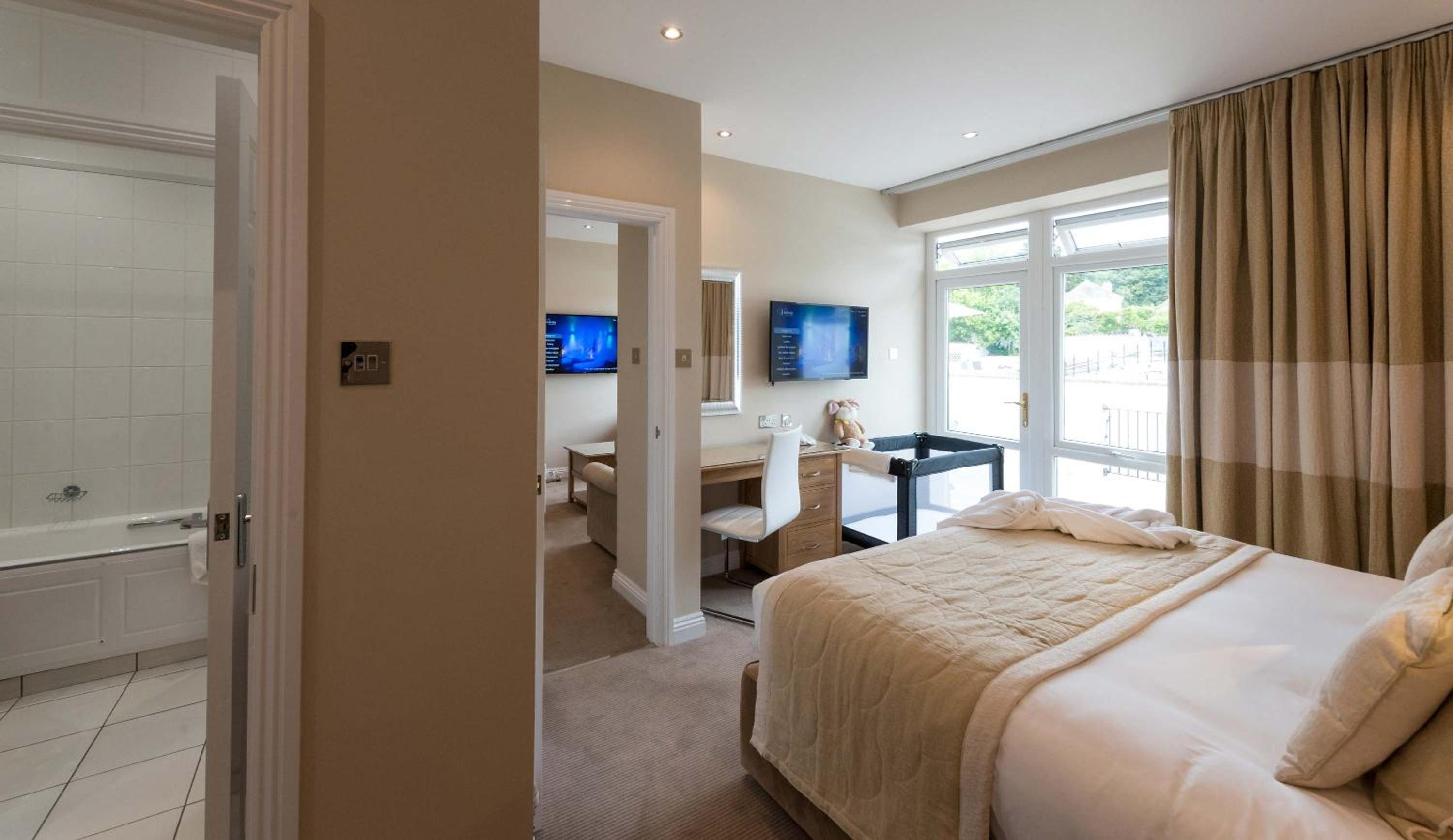 Suite with Pool View