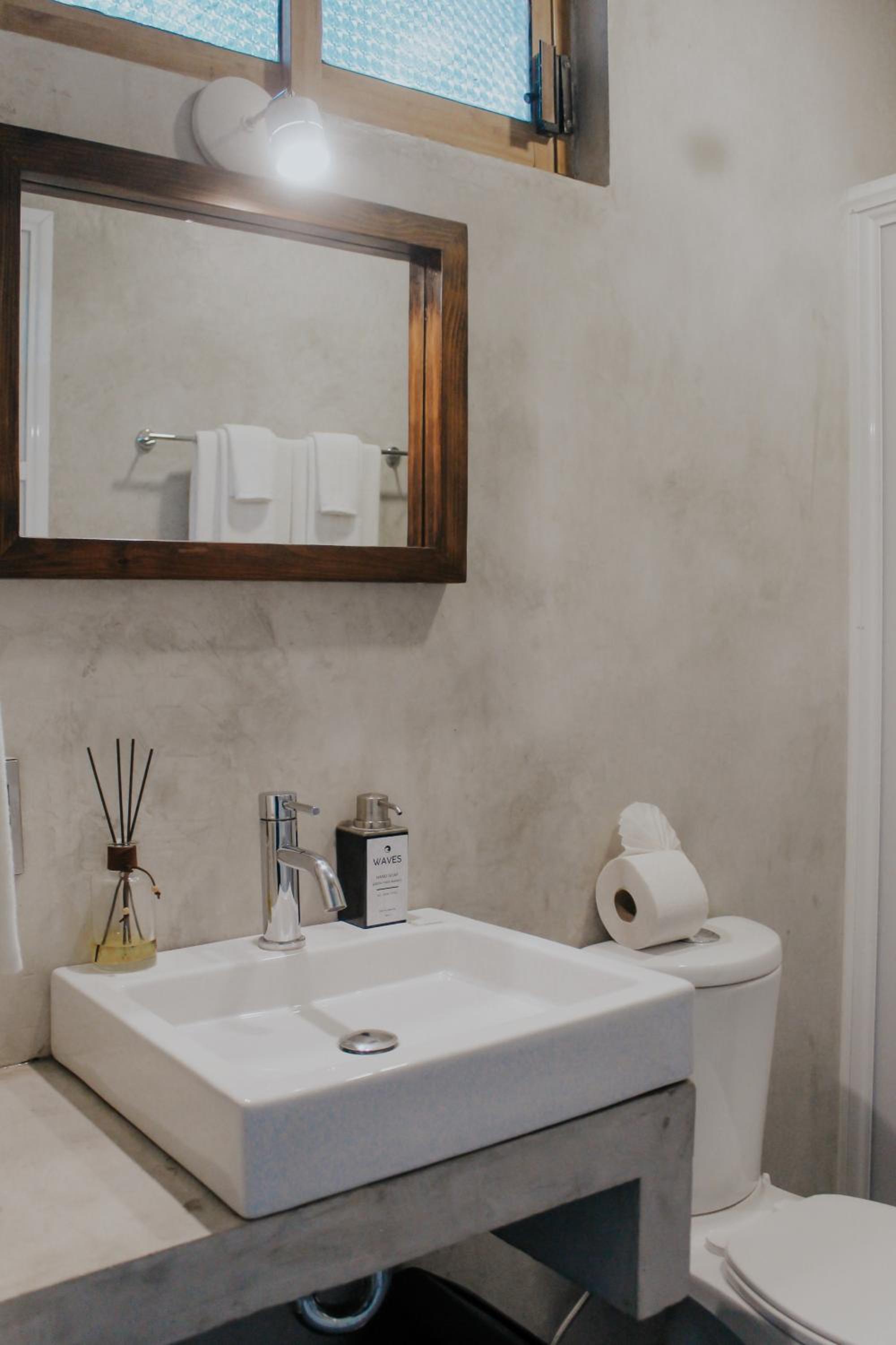 Two-Bedroom Suite - Photo 3