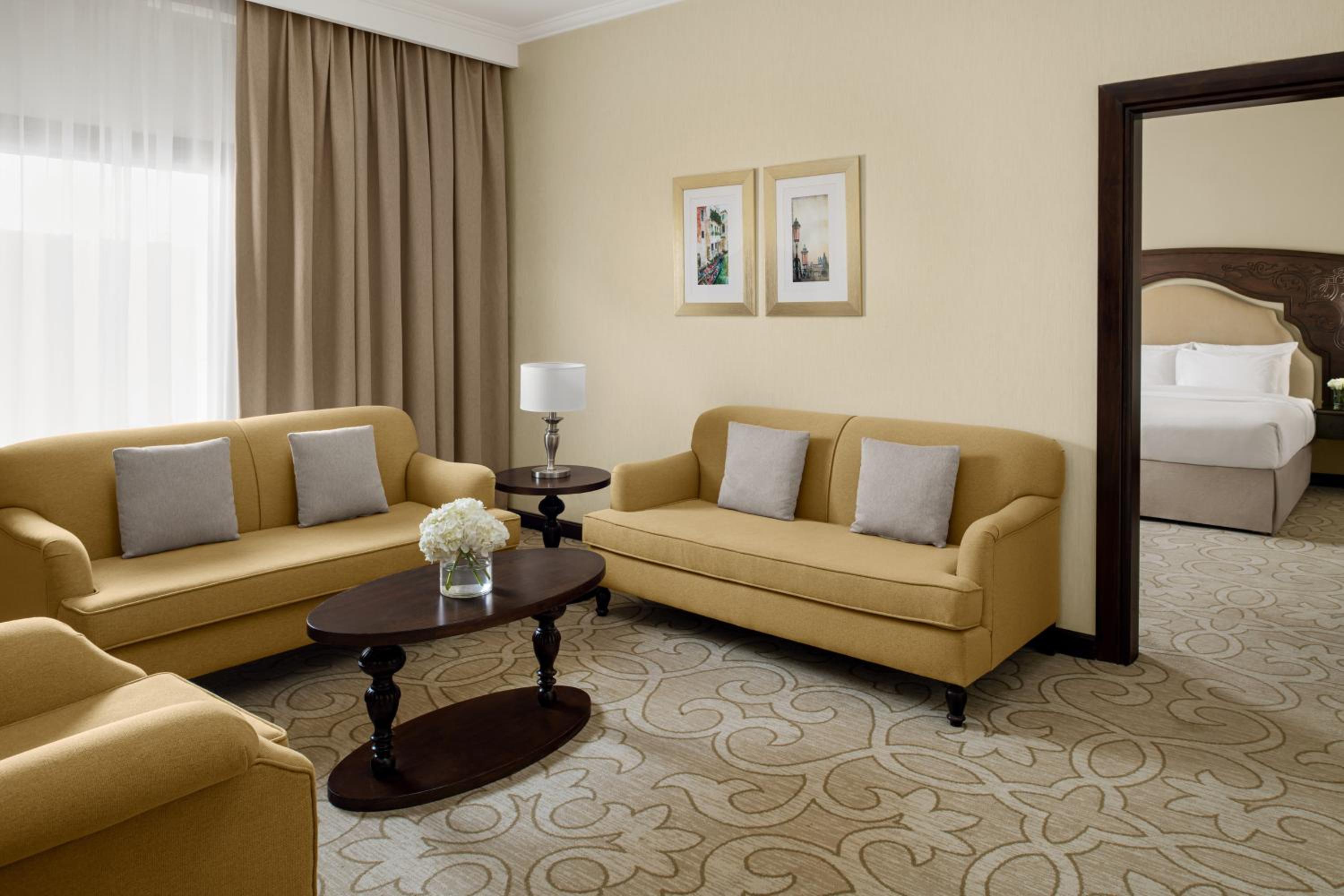 One-Bedroom King Suite - Non-Smoking photo 2