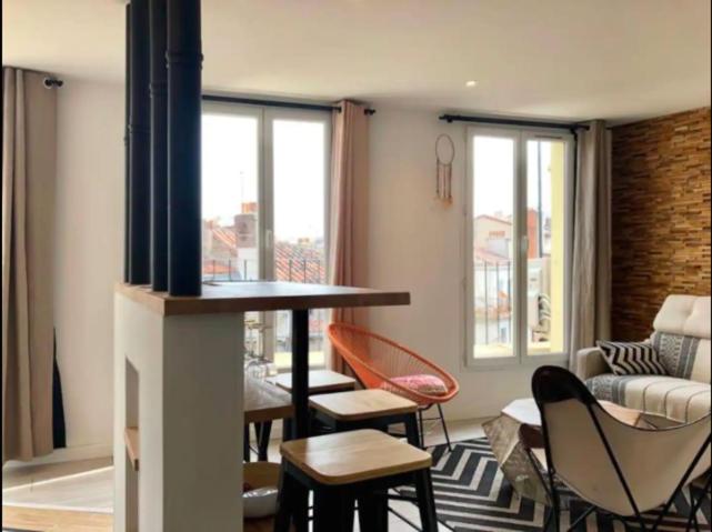 Apartment with Balcony