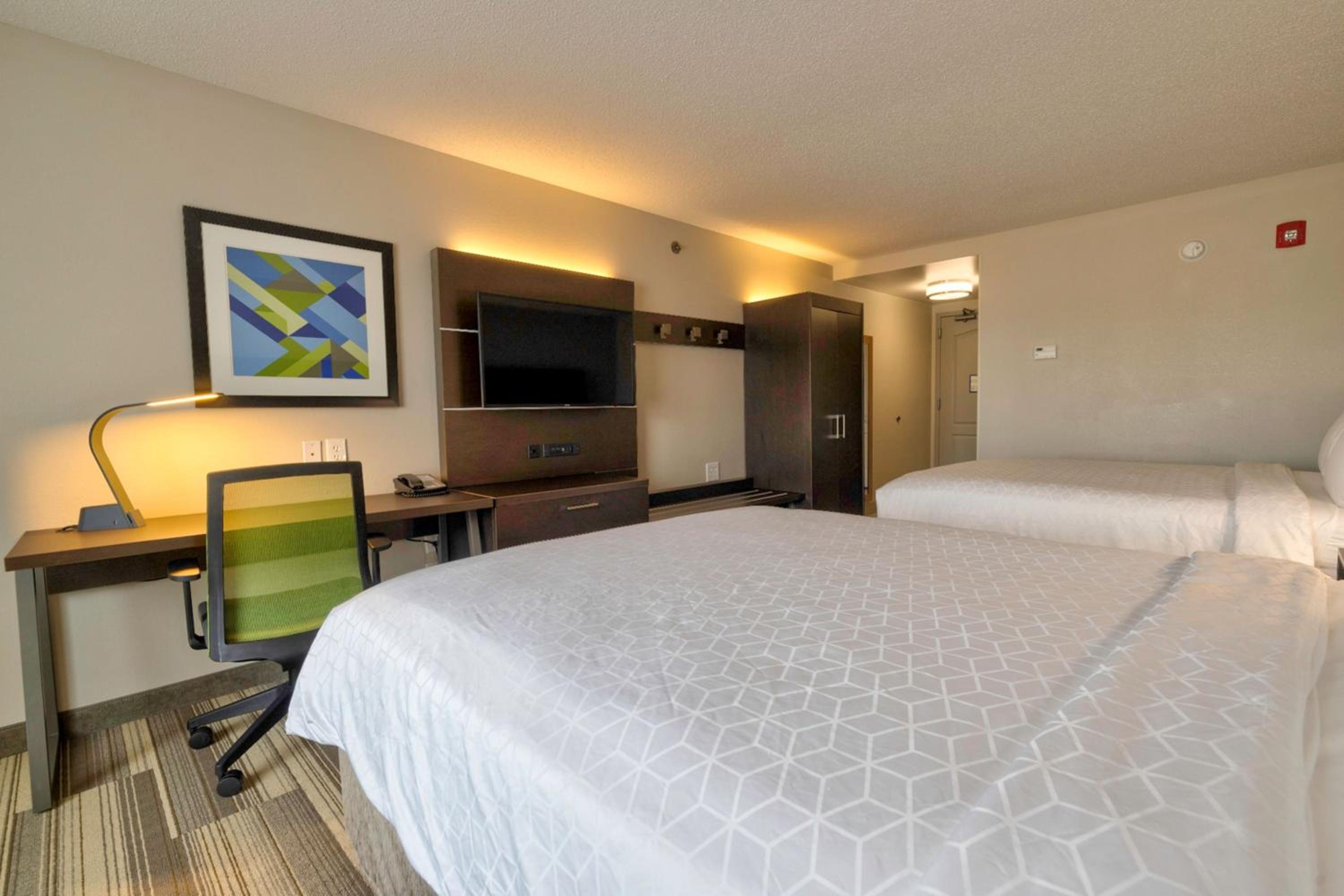 Standard Queen Room with Two Queen Beds - Photo 1