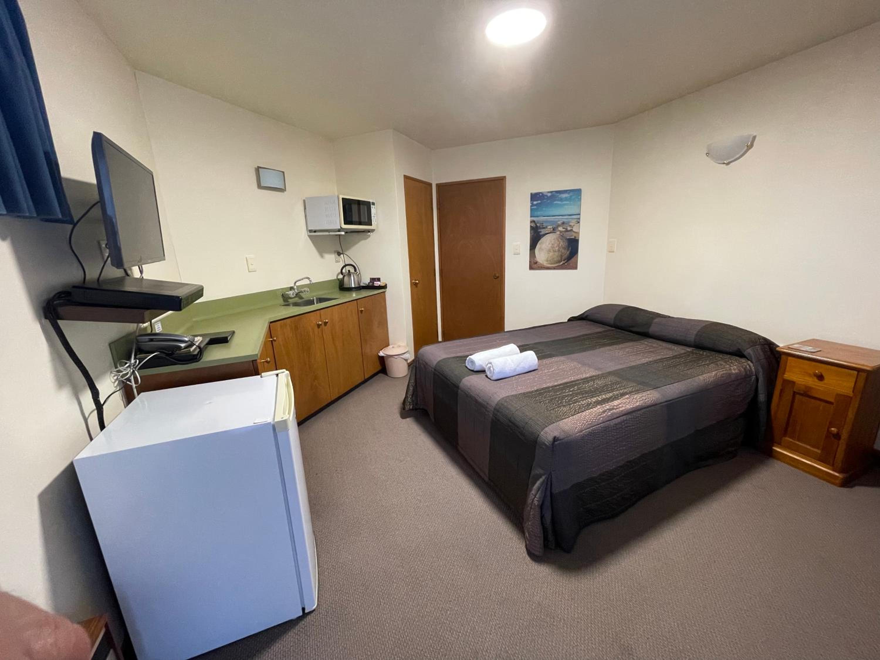 Standard Queen Room - Photo 1