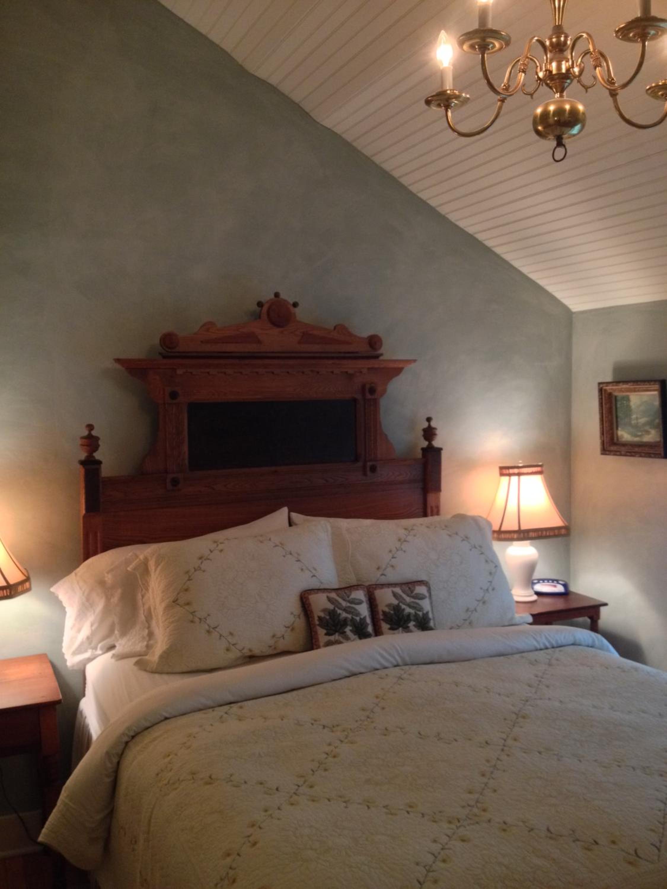 Queen Suite photo 1