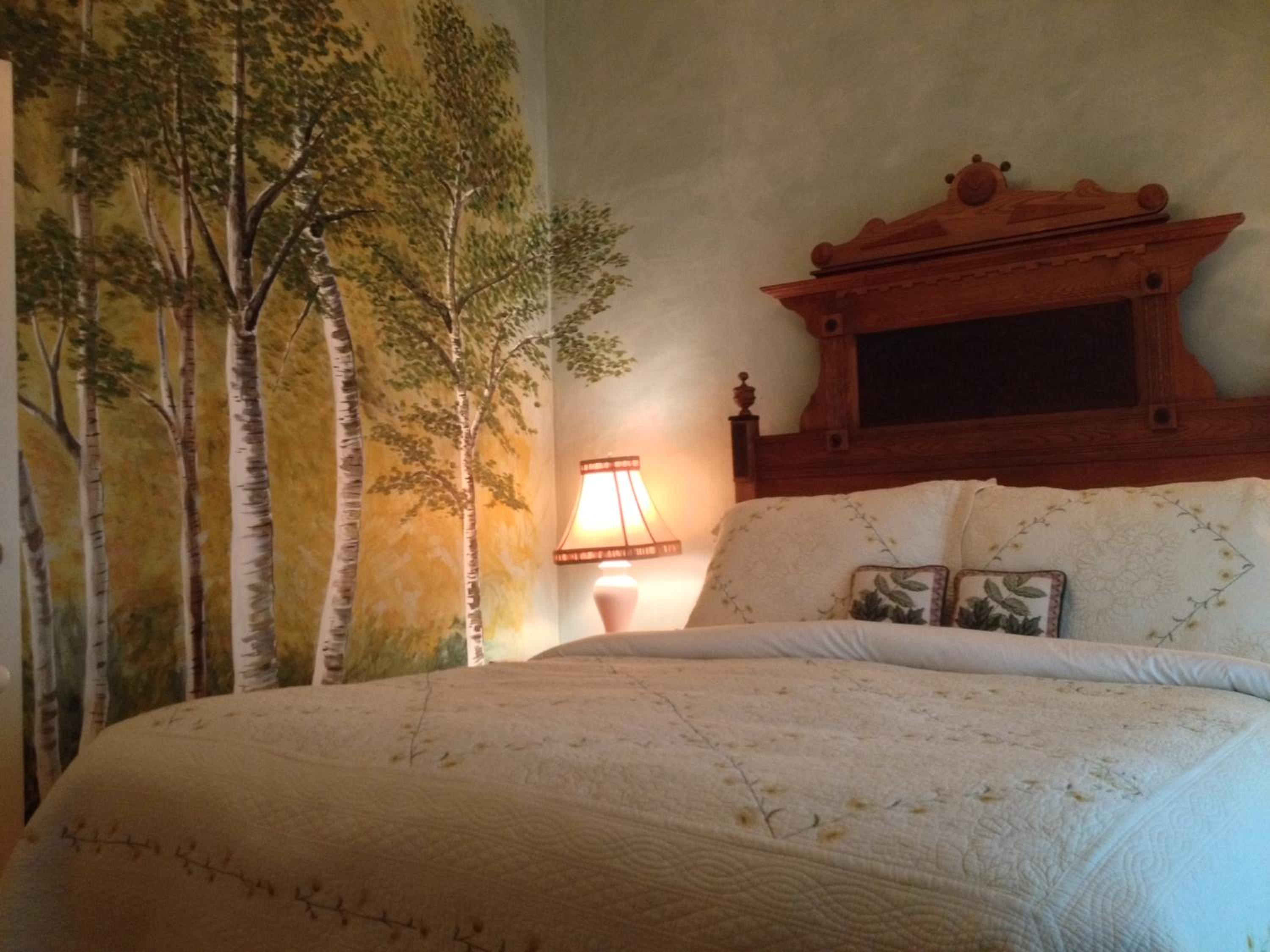 Queen Suite photo 3