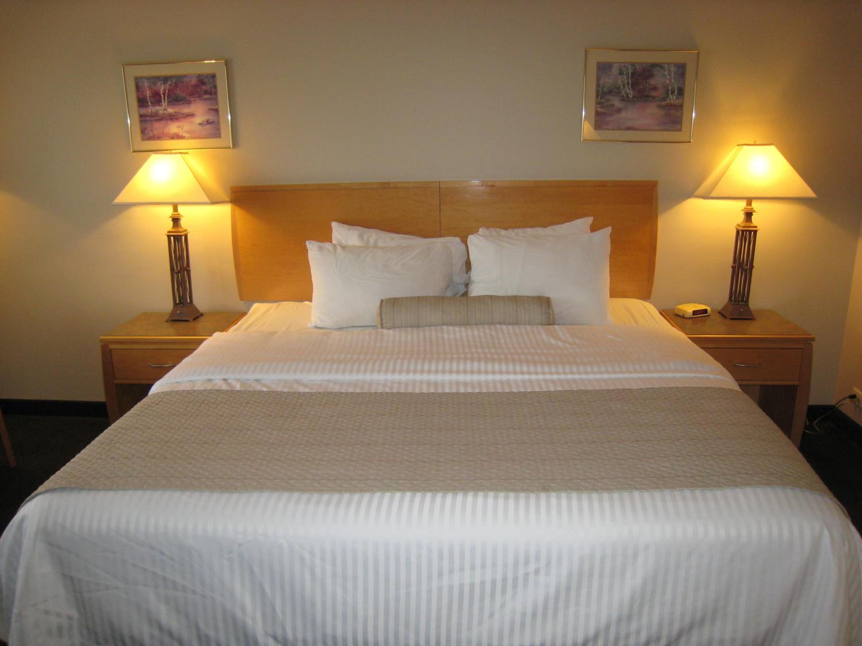 Two Bedroom Suite - Non-Smoking - Photo 5