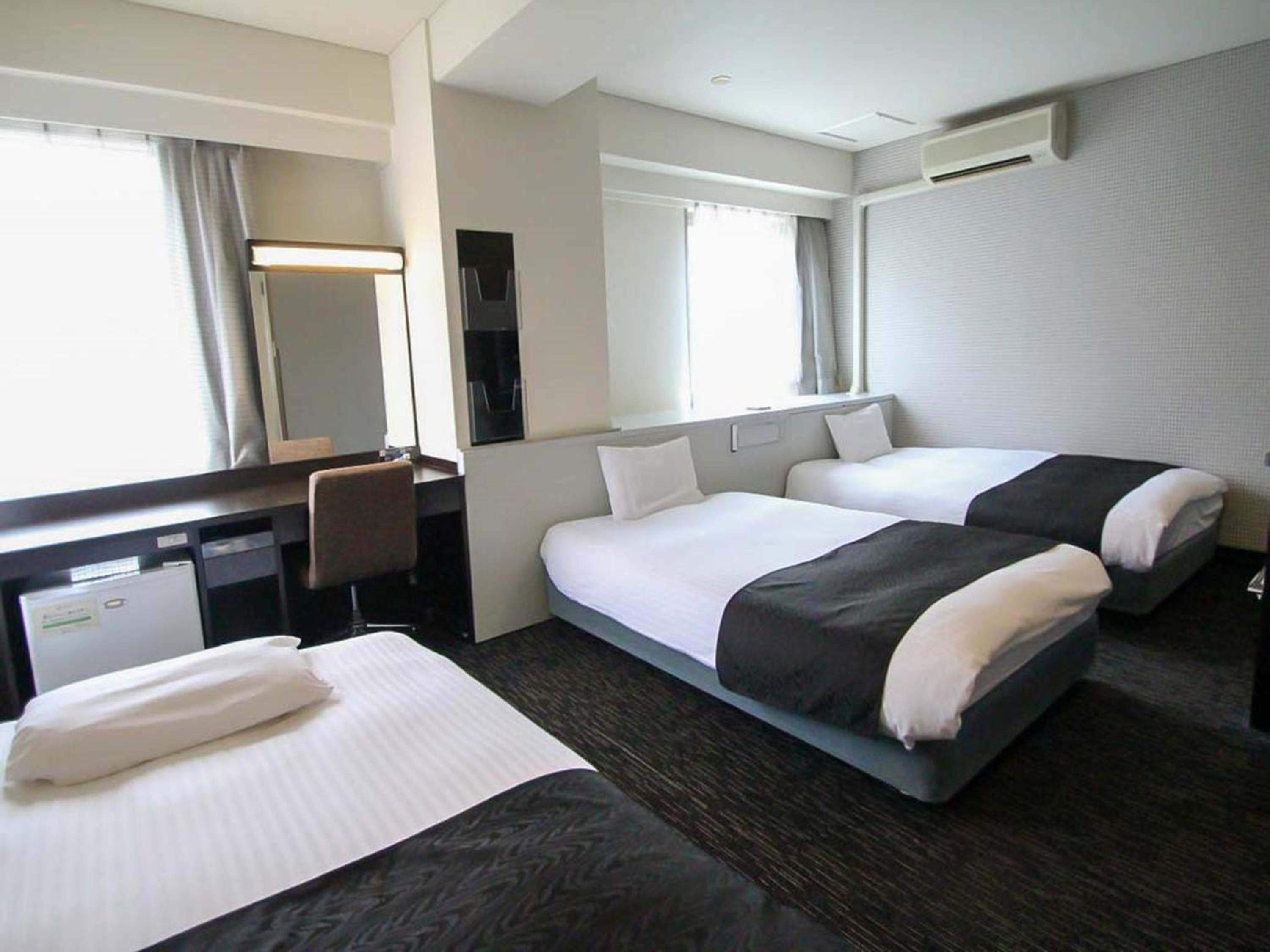 Triple Room - Non-Smoking - Photo 12