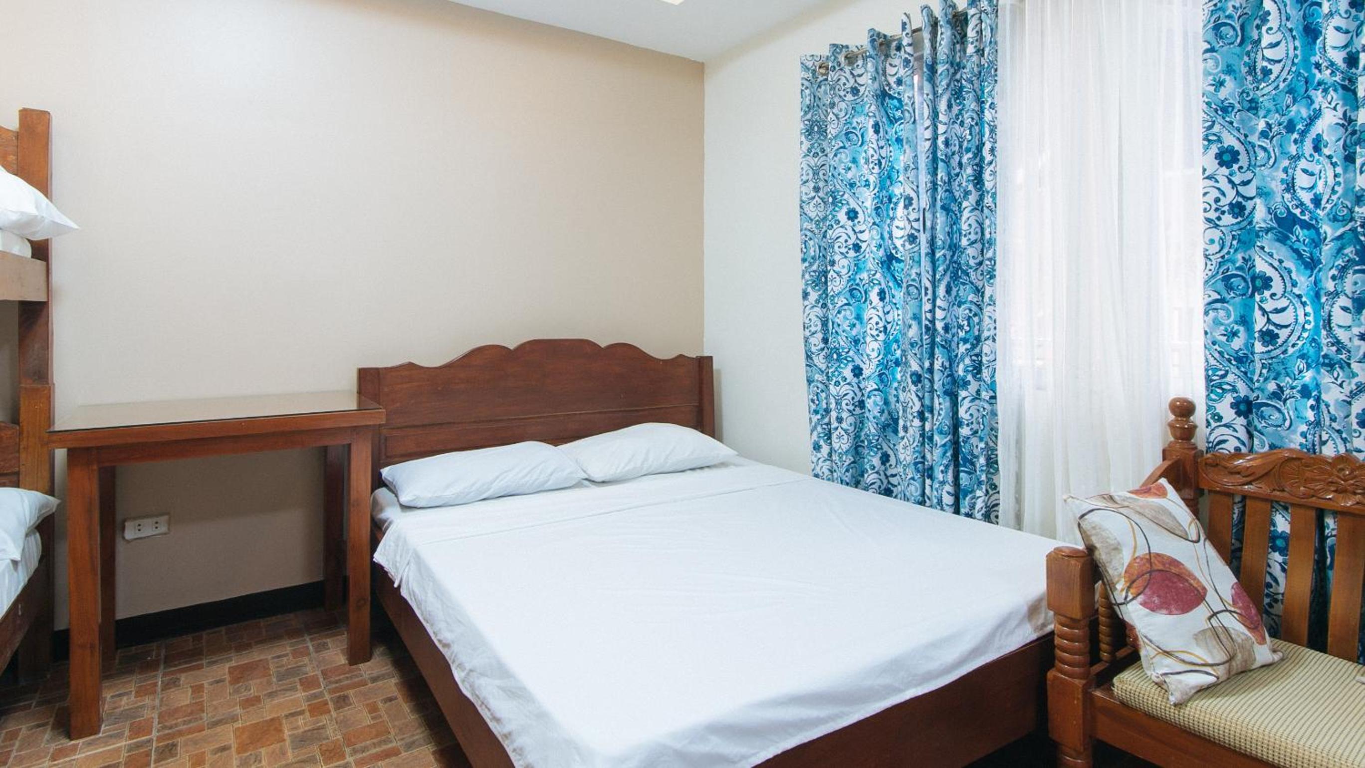 Studio Apartment - Photo 10