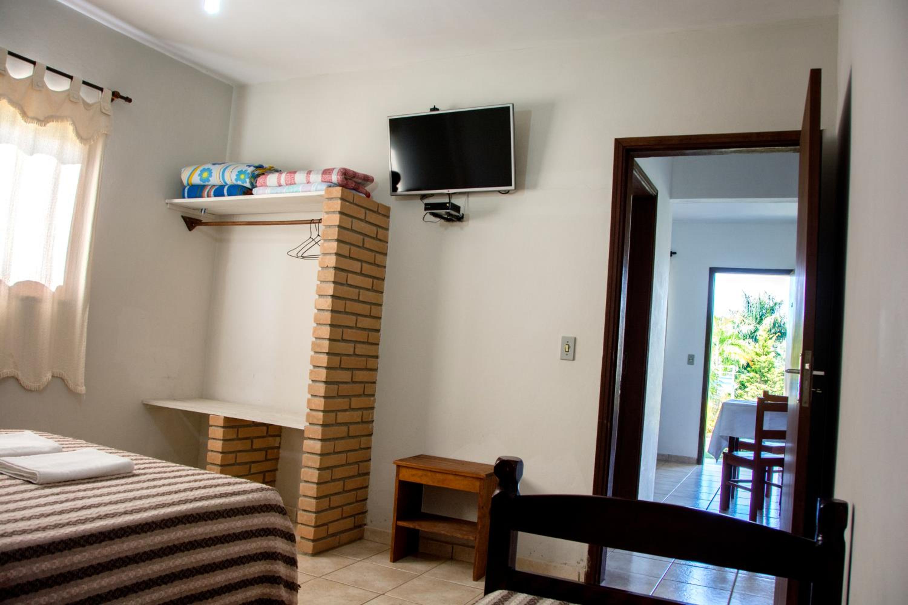 Basic Triple Room photo 3