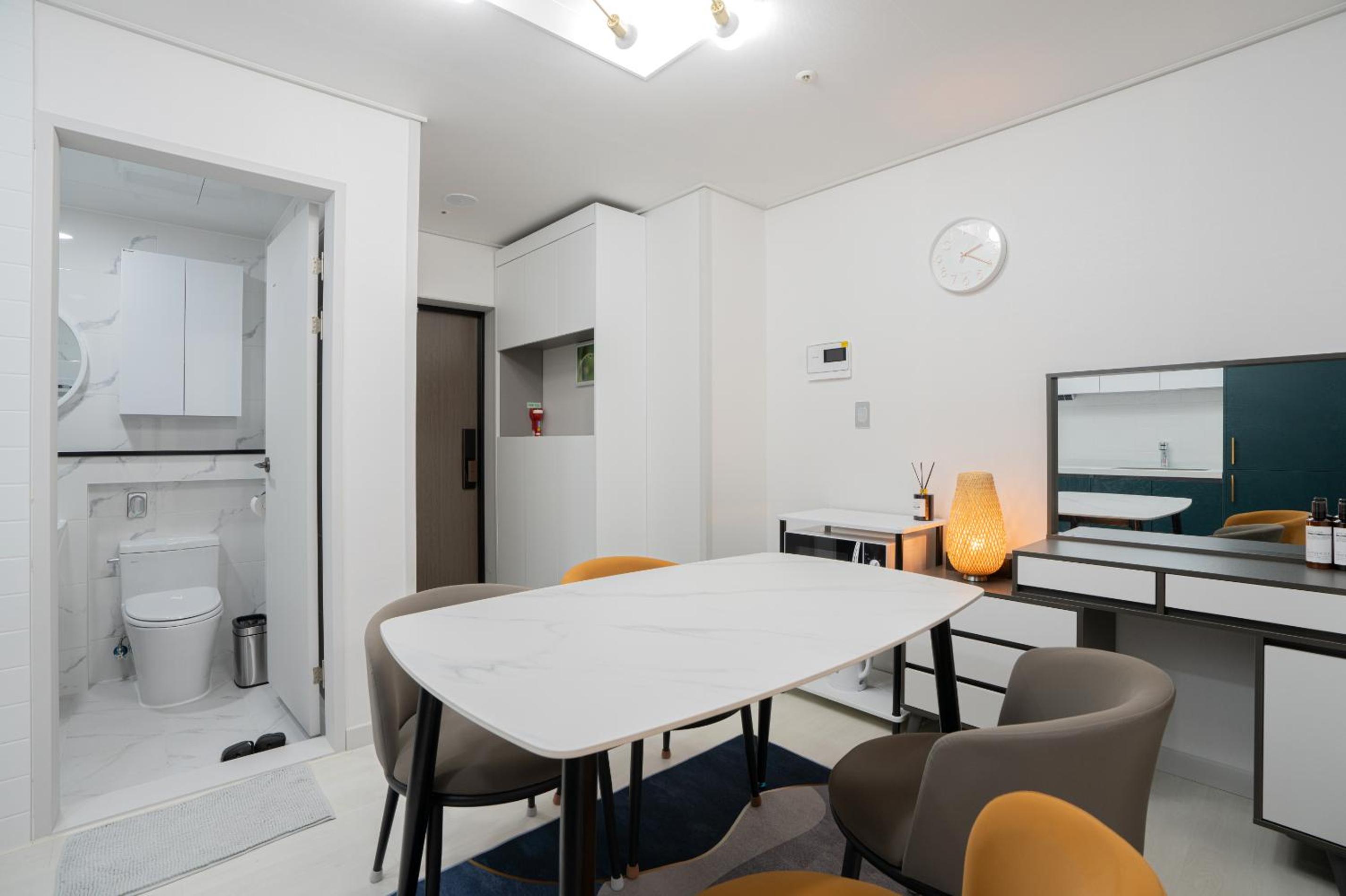 Double Room with Two Double Beds - Photo 1