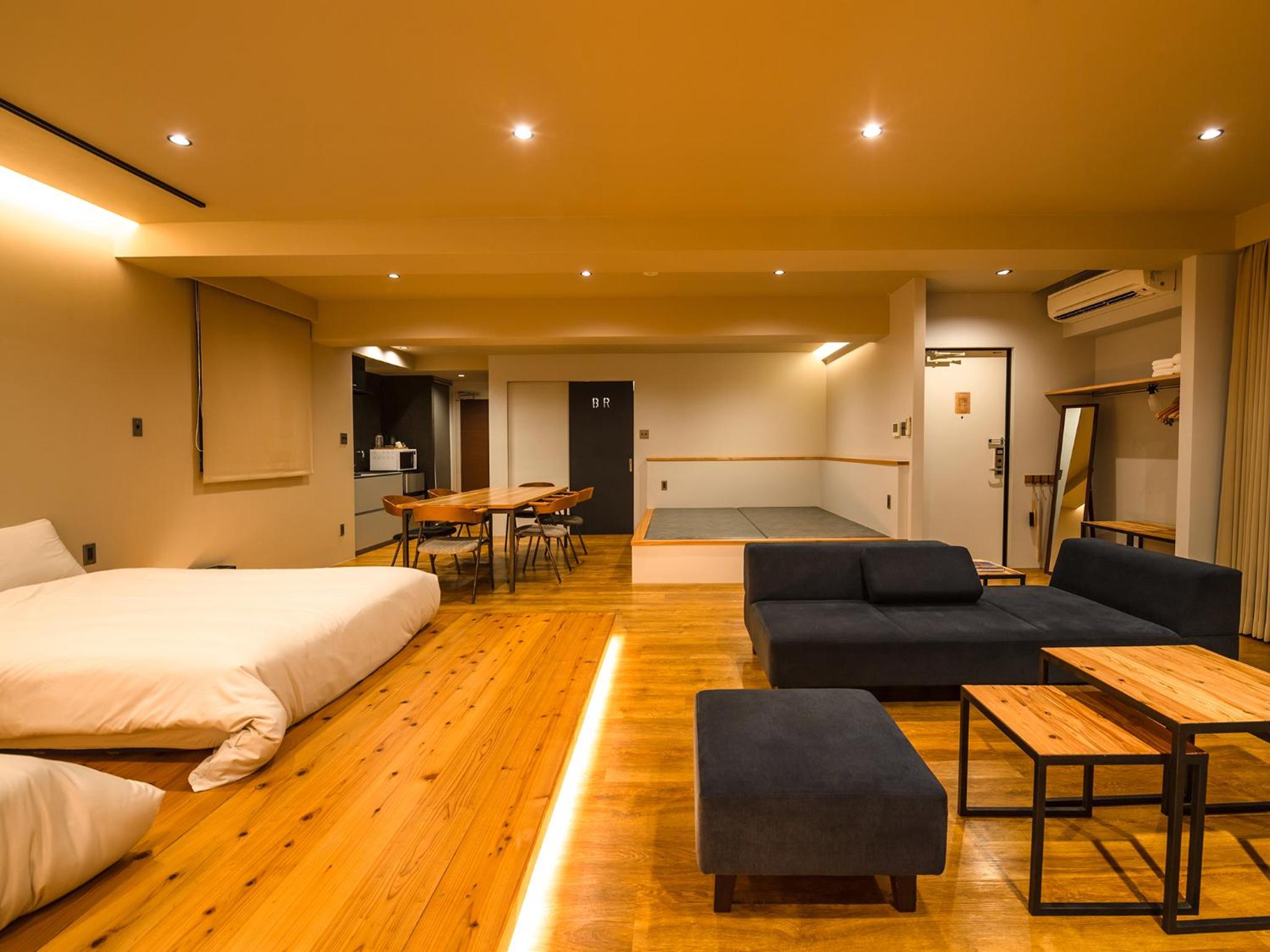 Superior Family Room - Photo 42