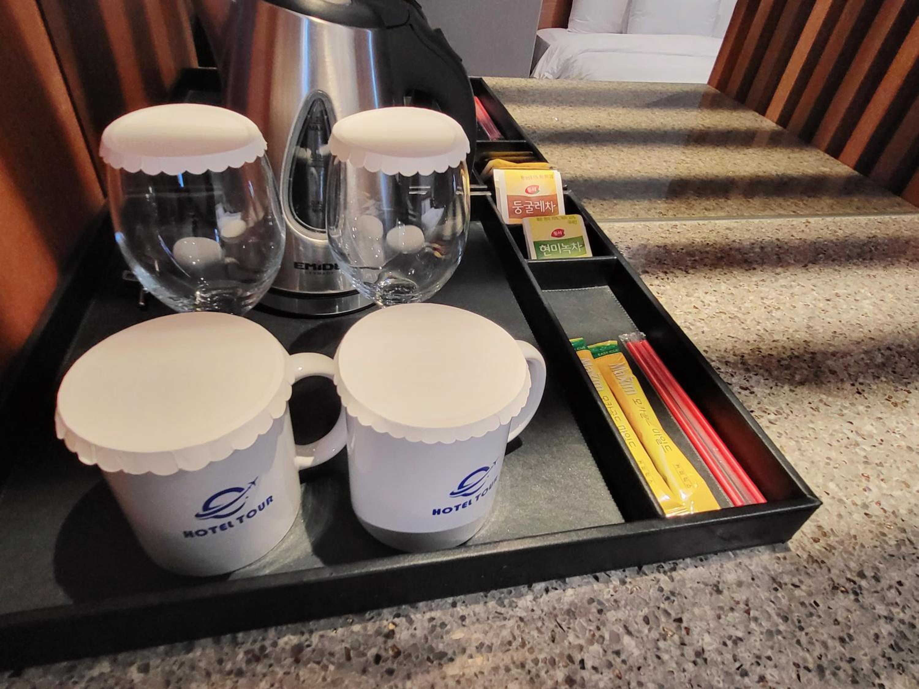 Standard Queen Room (3 Days Free Parking until June) - Photo 5