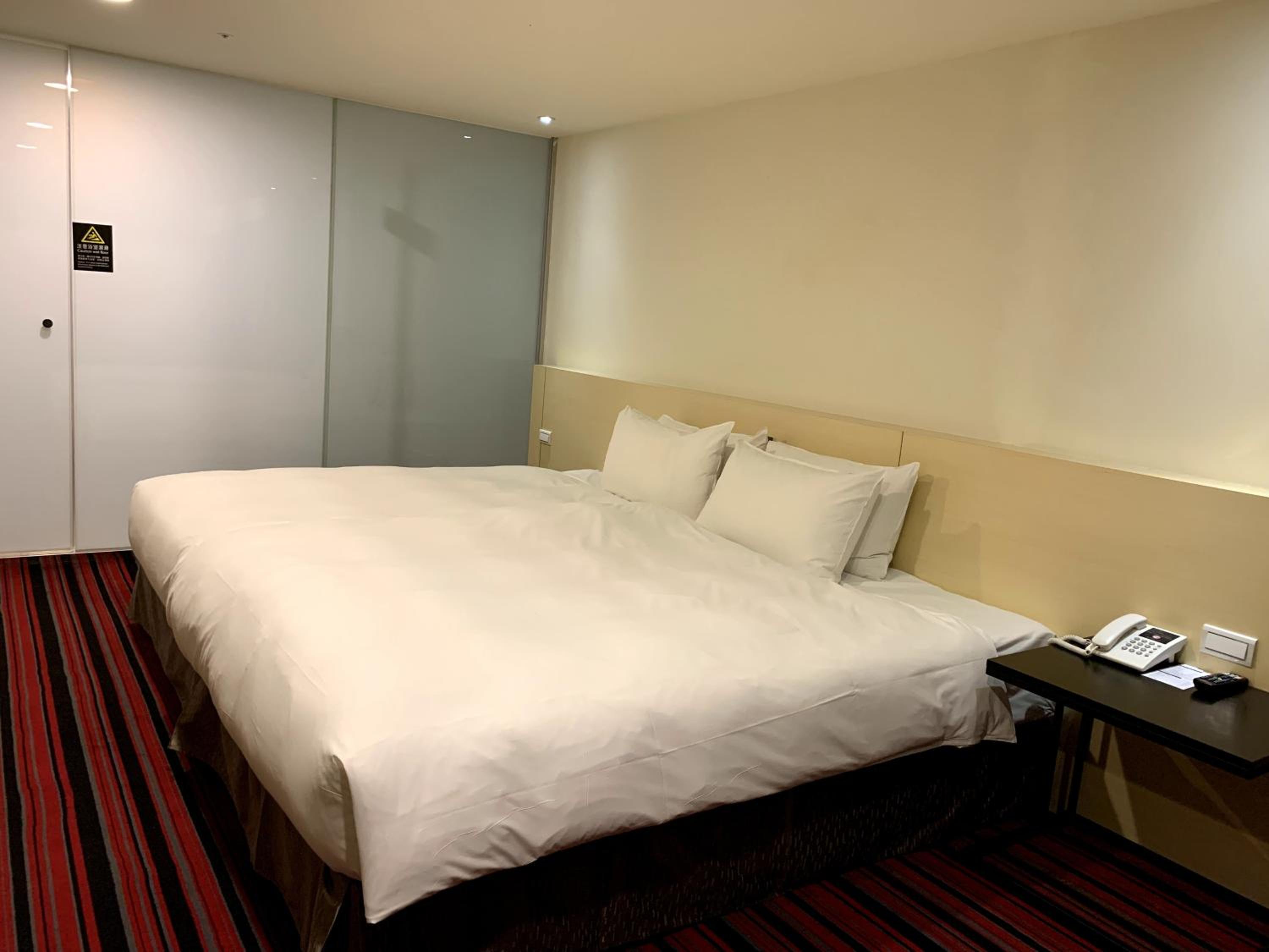 Standard Double Room photo 3