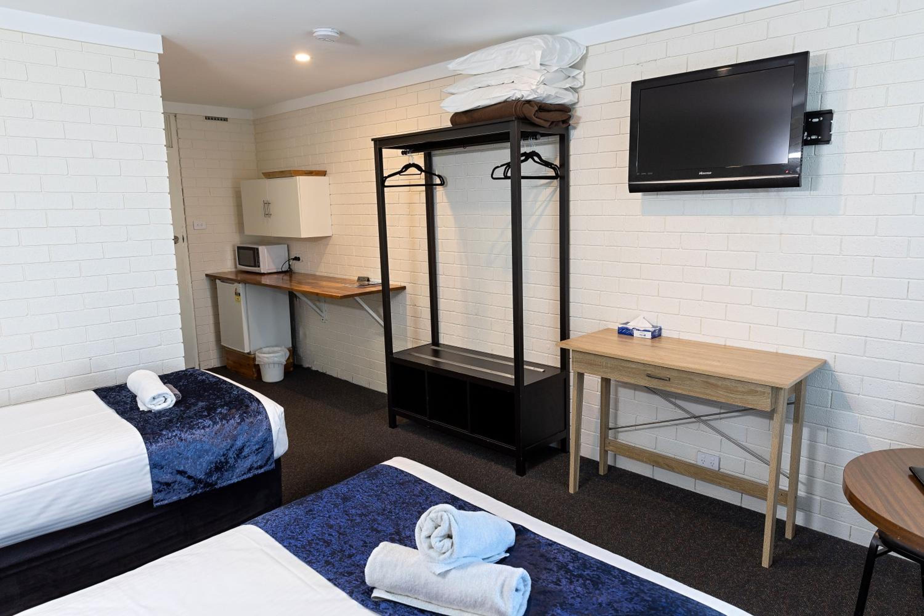 Economy Double or Twin Room - Photo 4