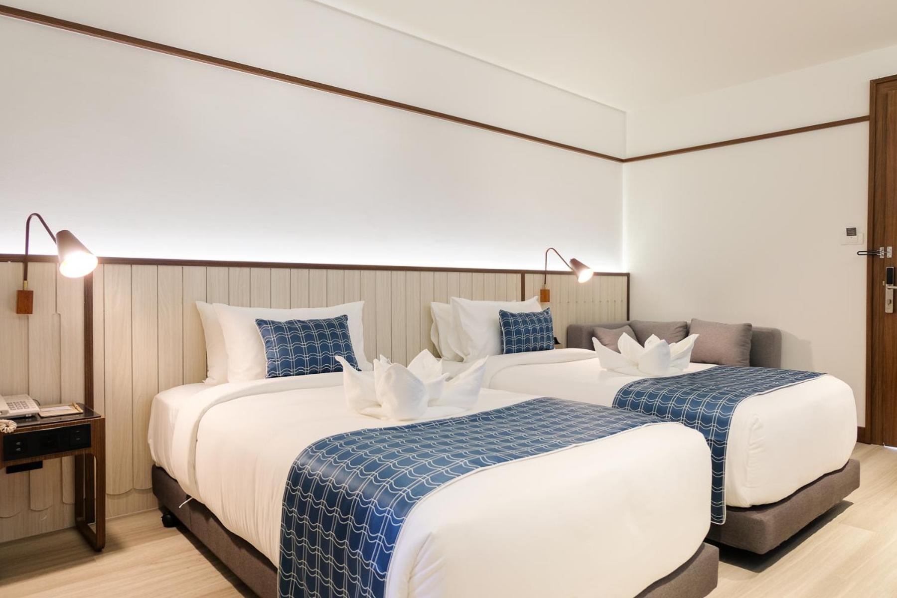 Deluxe Twin Room photo 3