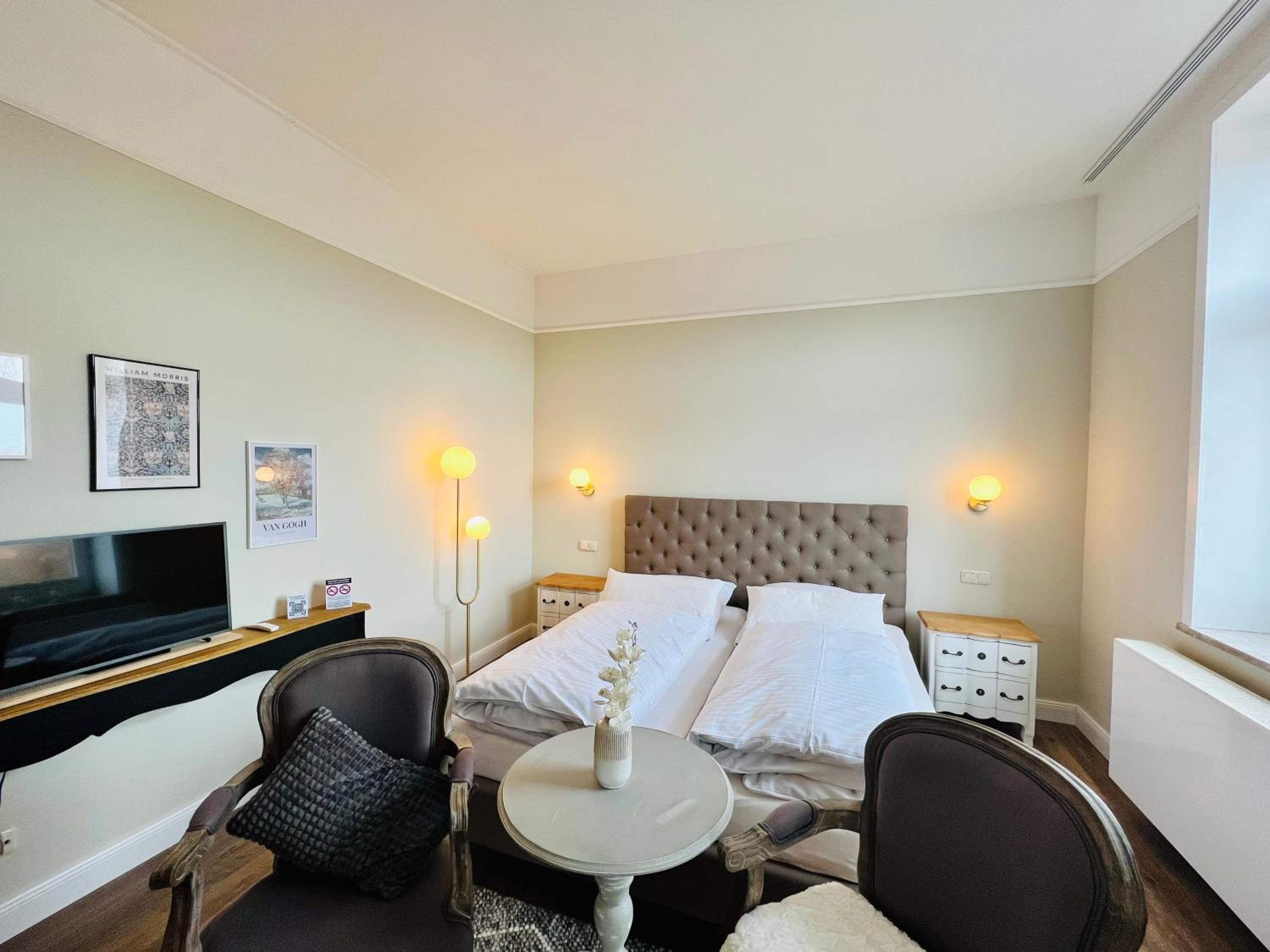 Zimmer mit Kingsize-Bett und Hochparterre - Photo 4
