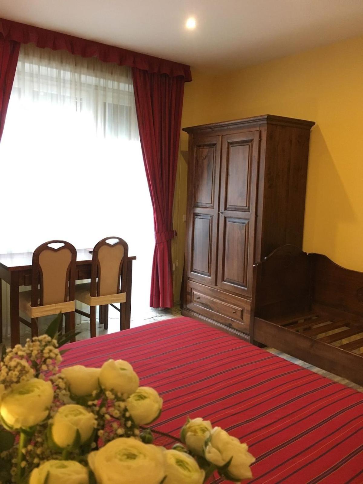 Double Room with Private Bathroom photo 2