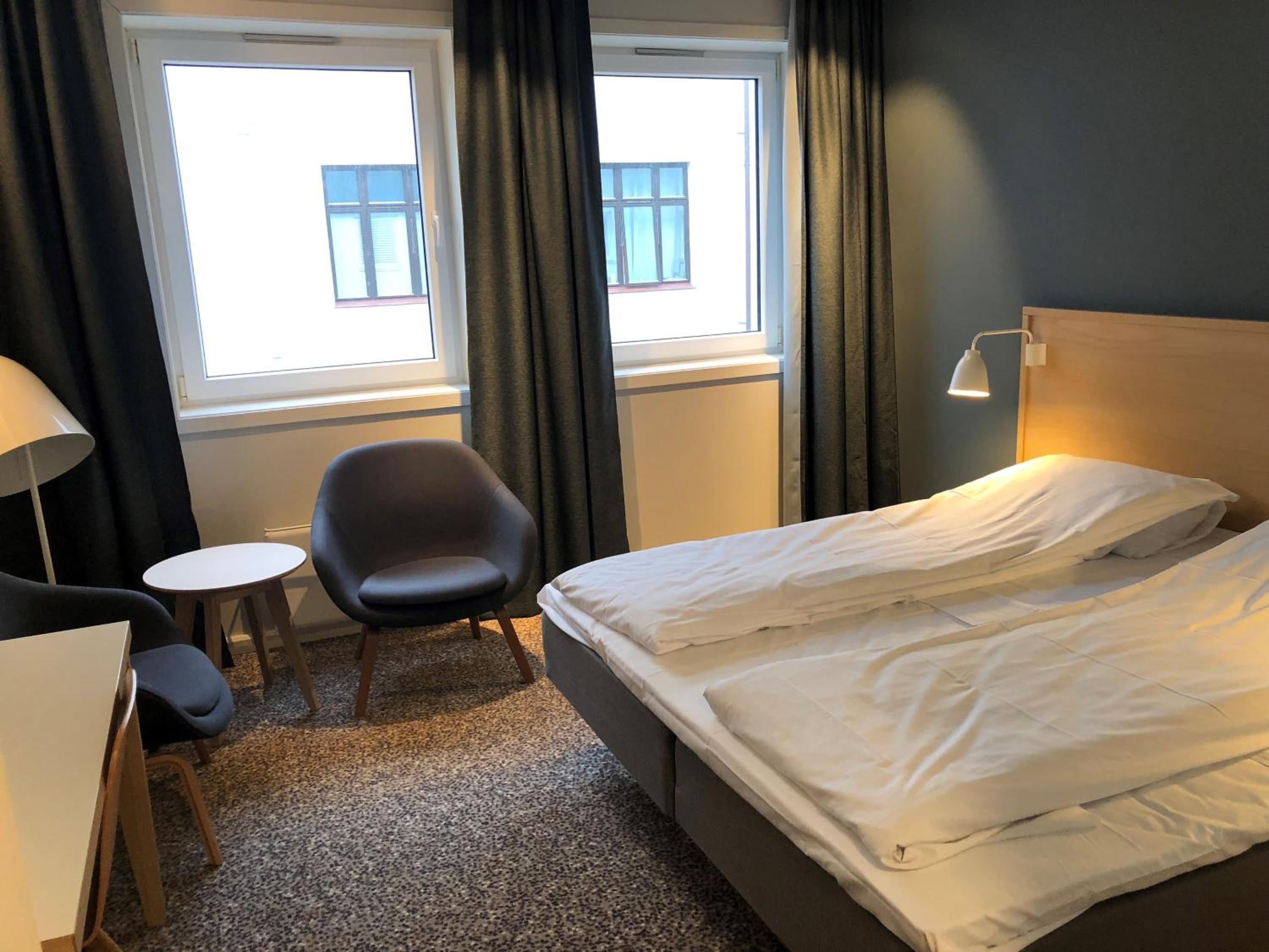 Standard Double Room - Photo 6