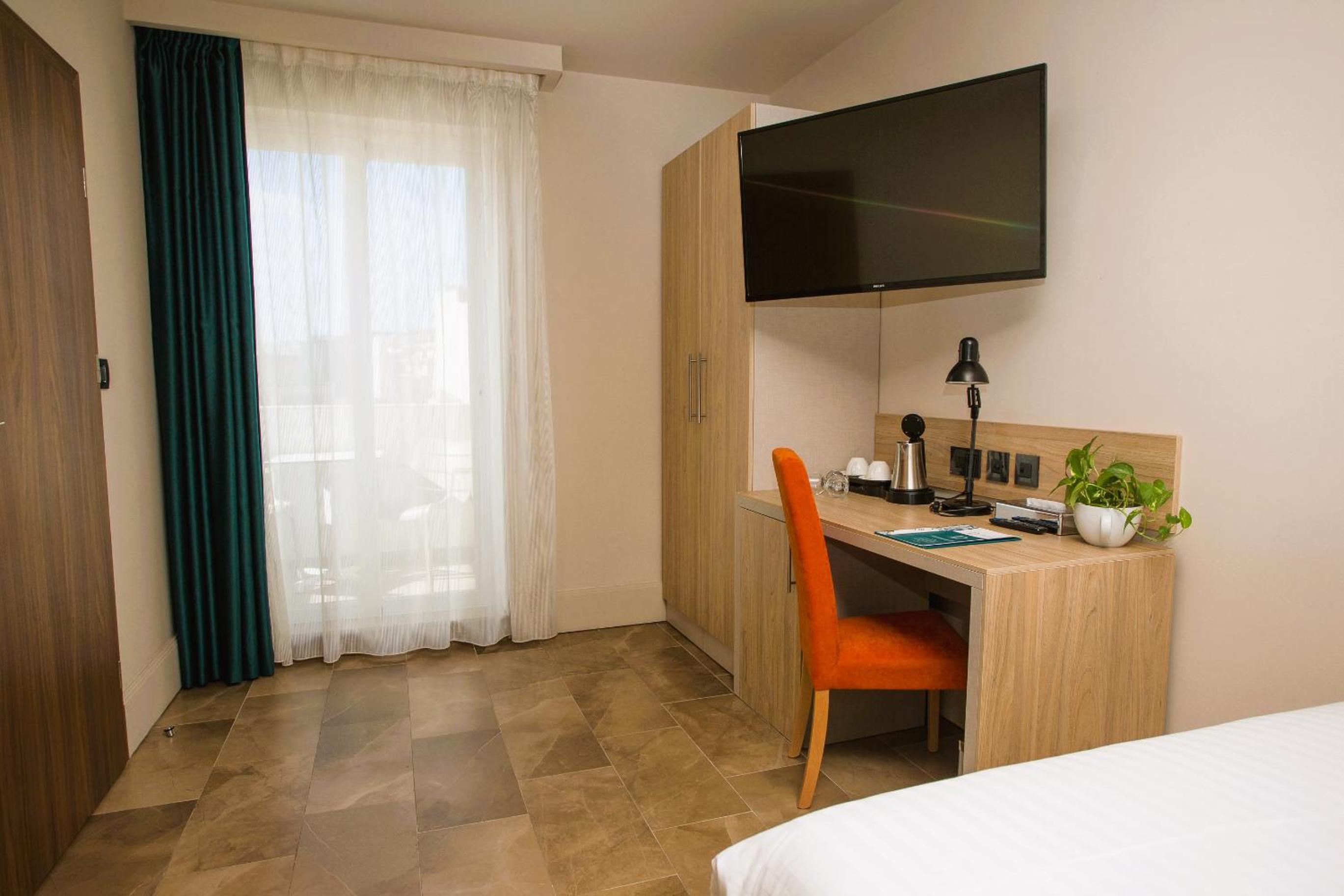 Quarto Individual Deluxe com Varanda