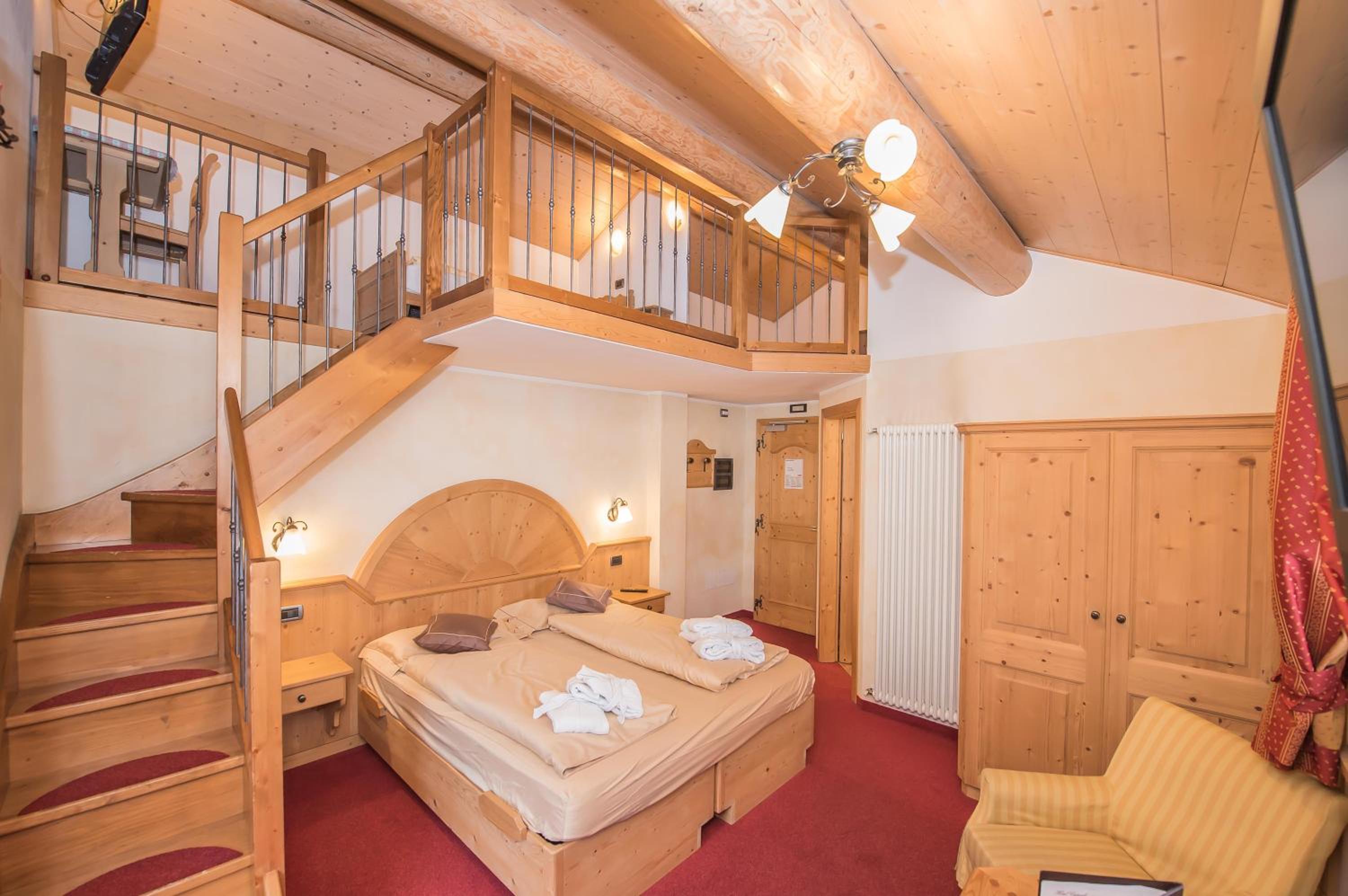 Duplex Quadruple Room