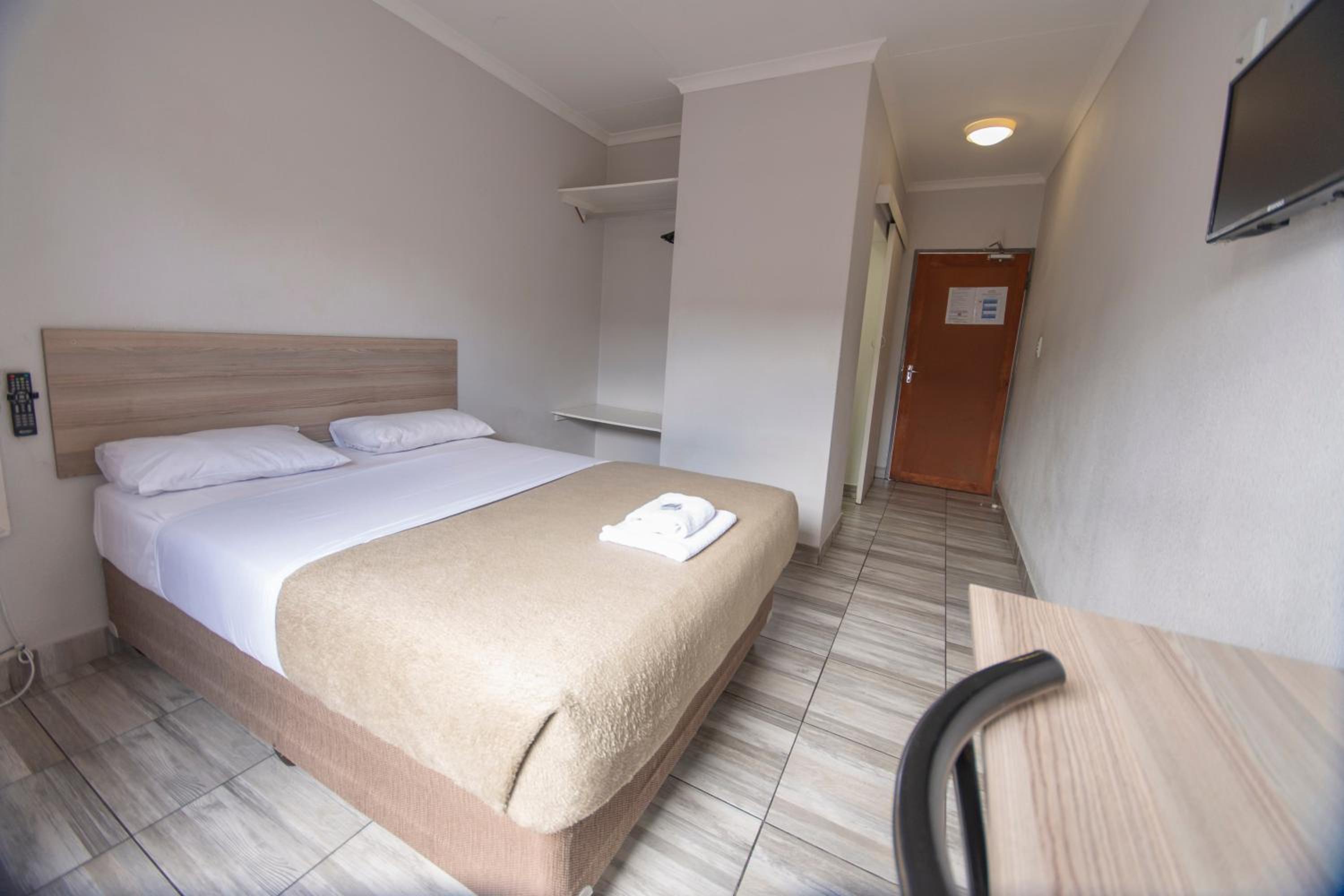 Standard Double Room - Photo 1