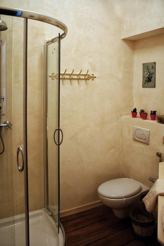 Budget Double or Twin Room photo 3