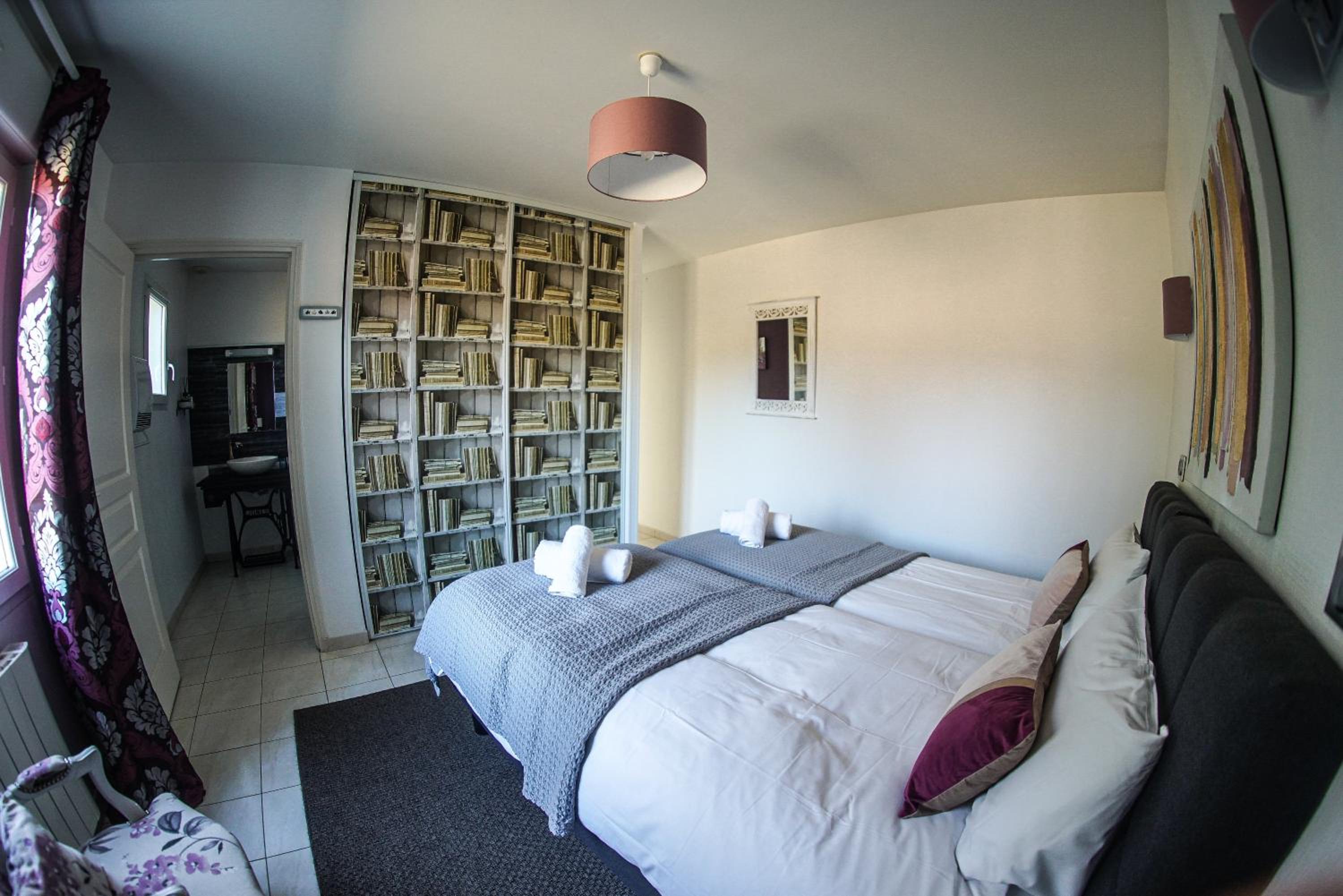 Double or Twin Room photo 2