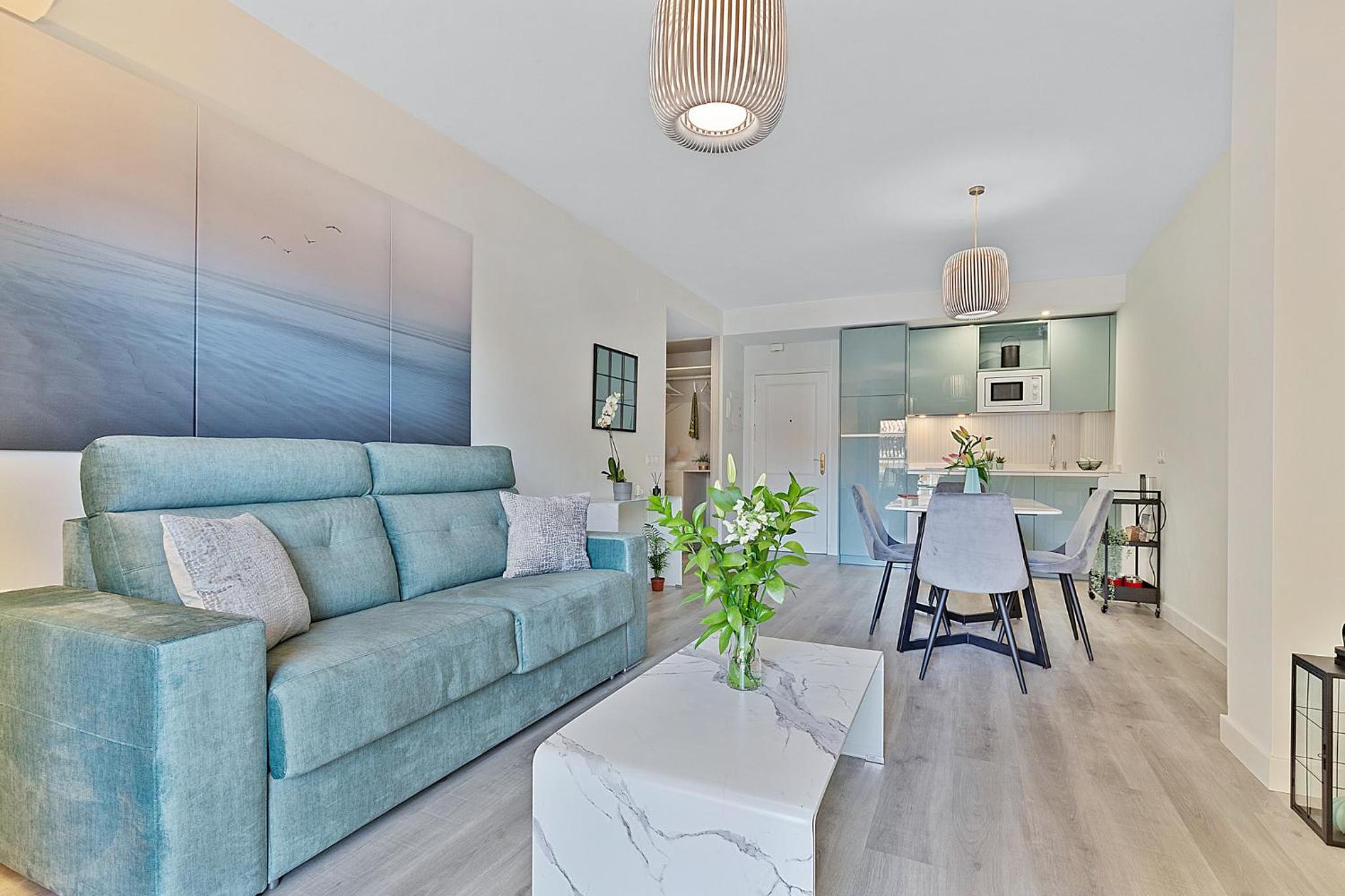 Apartamento con vista a la piscina