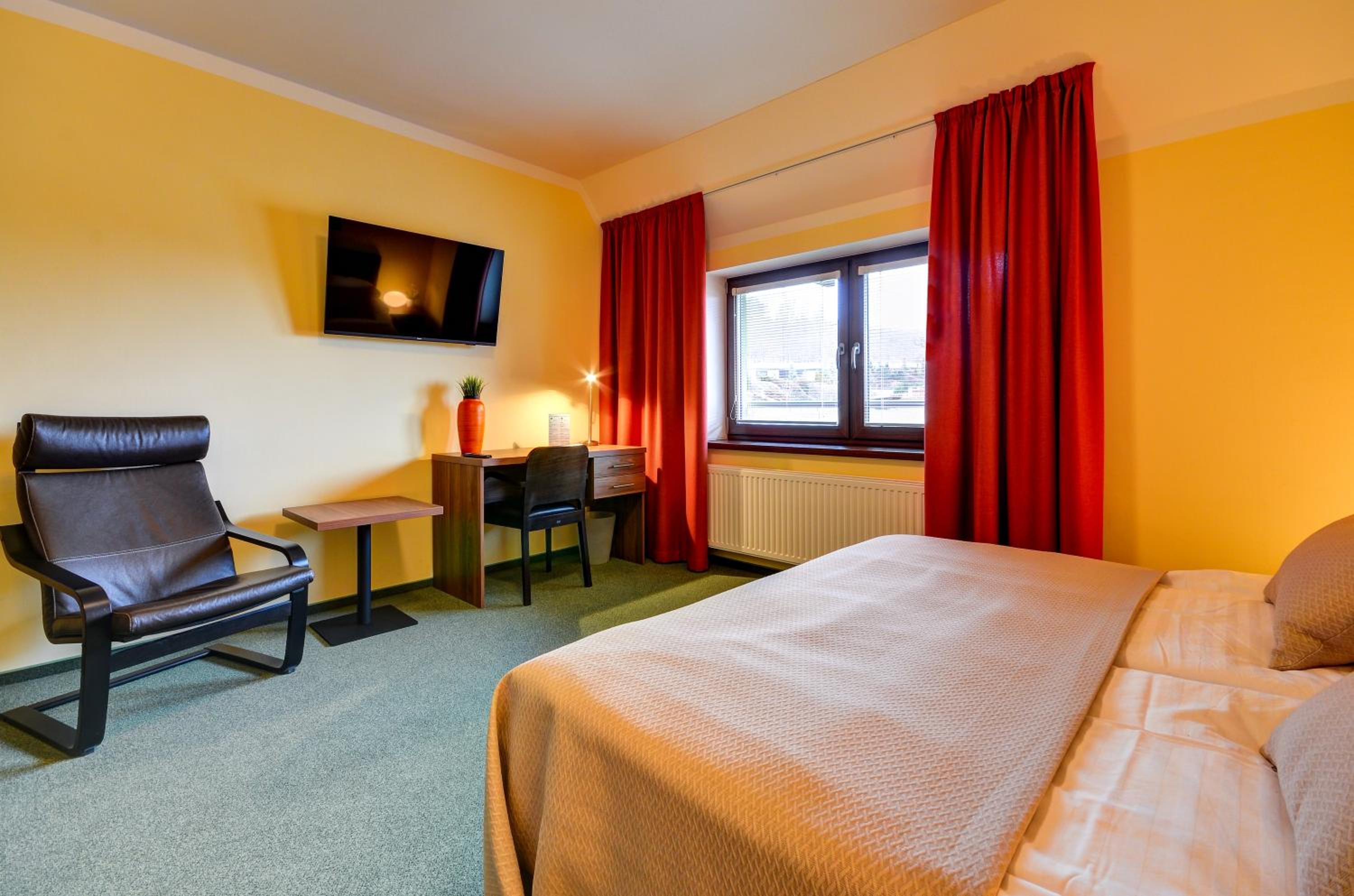 Triple Room - Photo 8