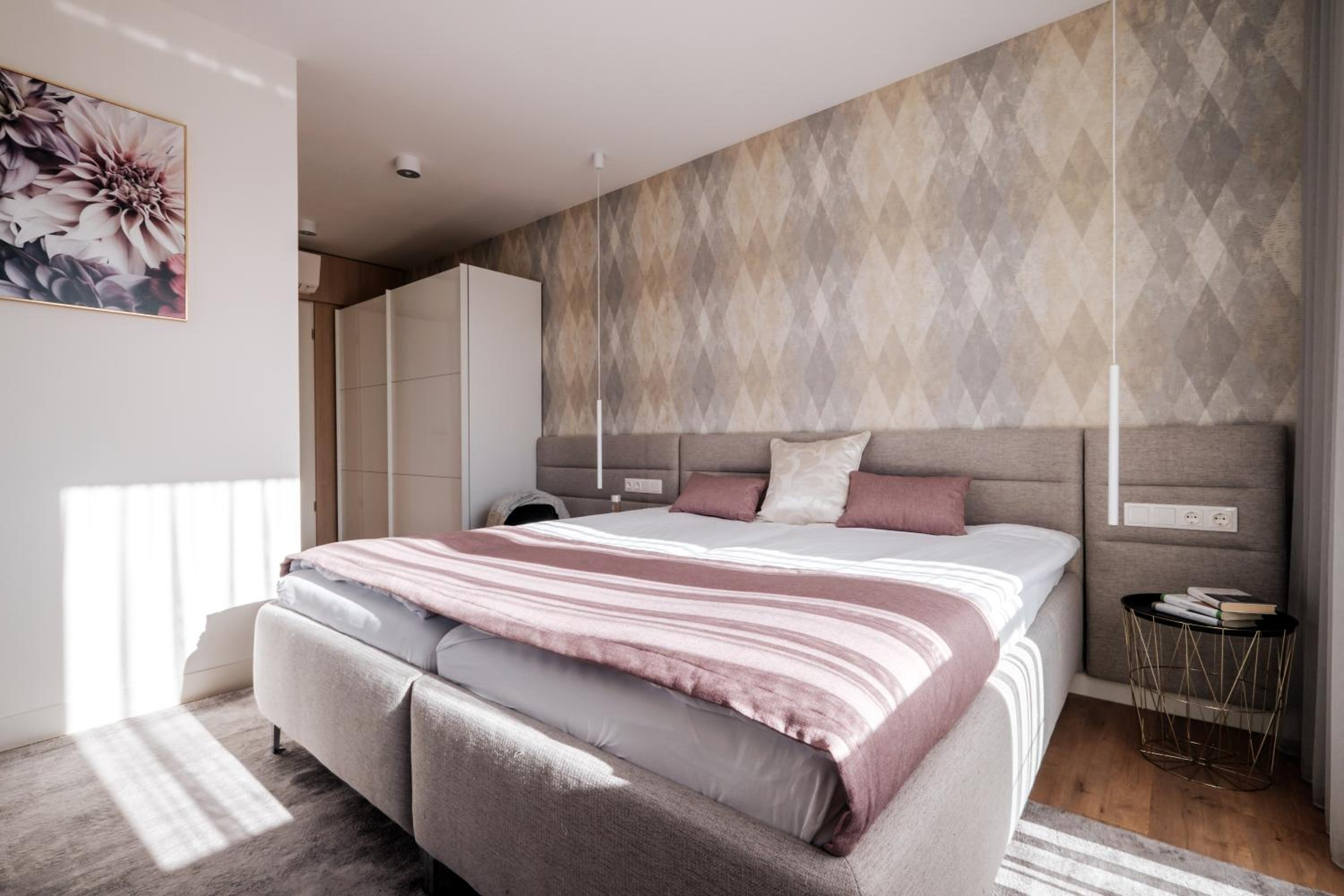 Deluxe Double Room - Photo 10